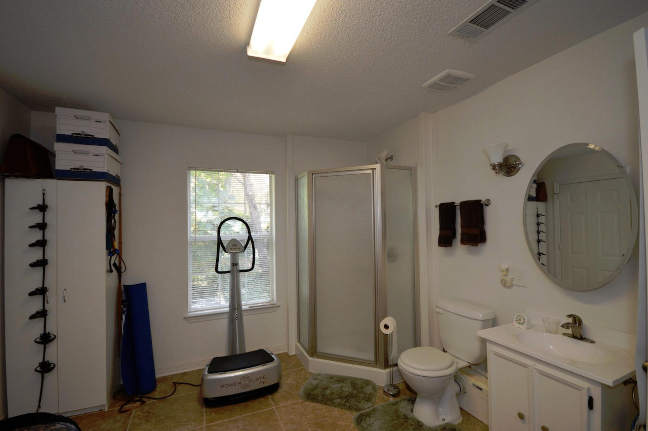 TOM KING ESTATES - Residential