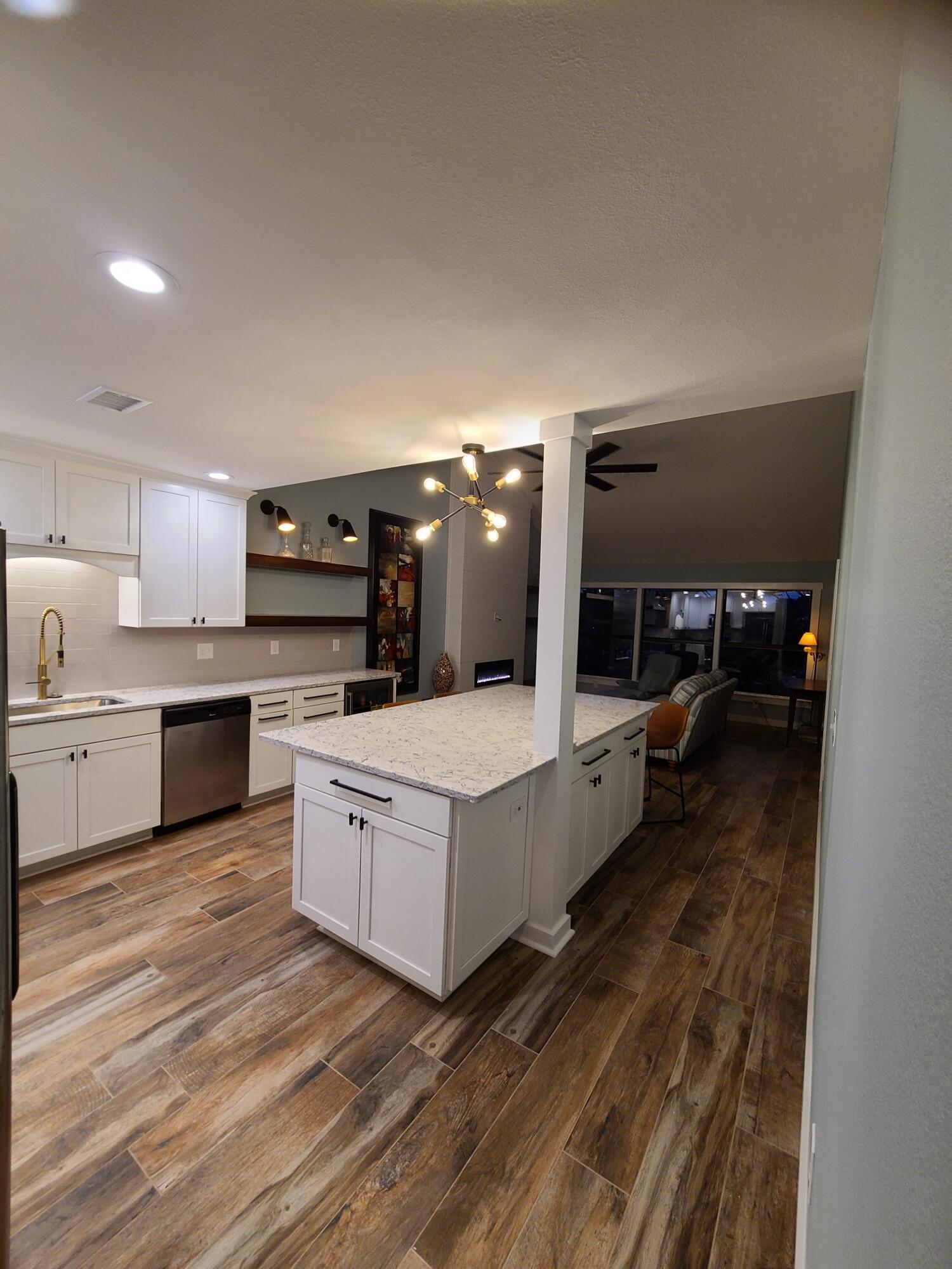 MARINA VILLAS CONDO AT BLUEWATER BAY - Residential