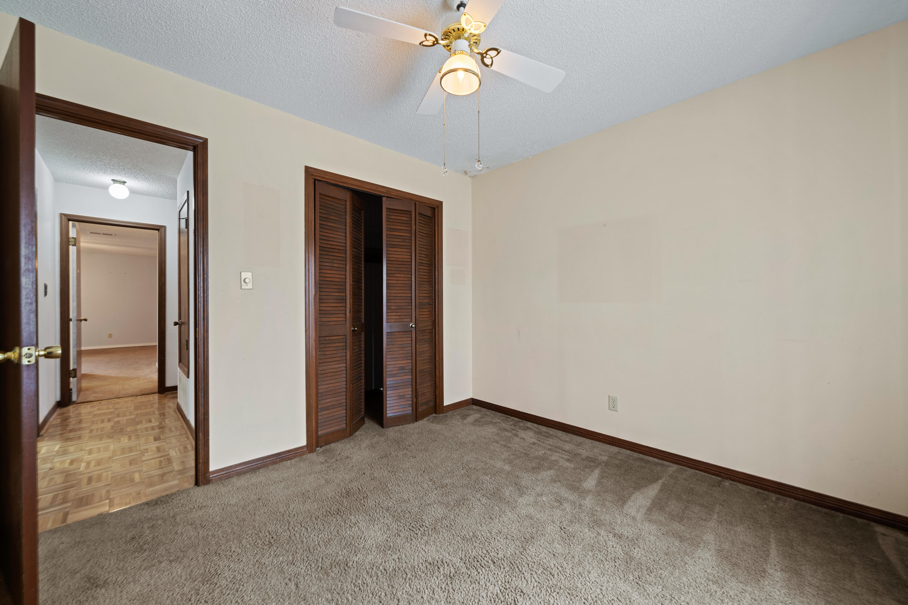 TIMBER LAKE ESTATES - Residential