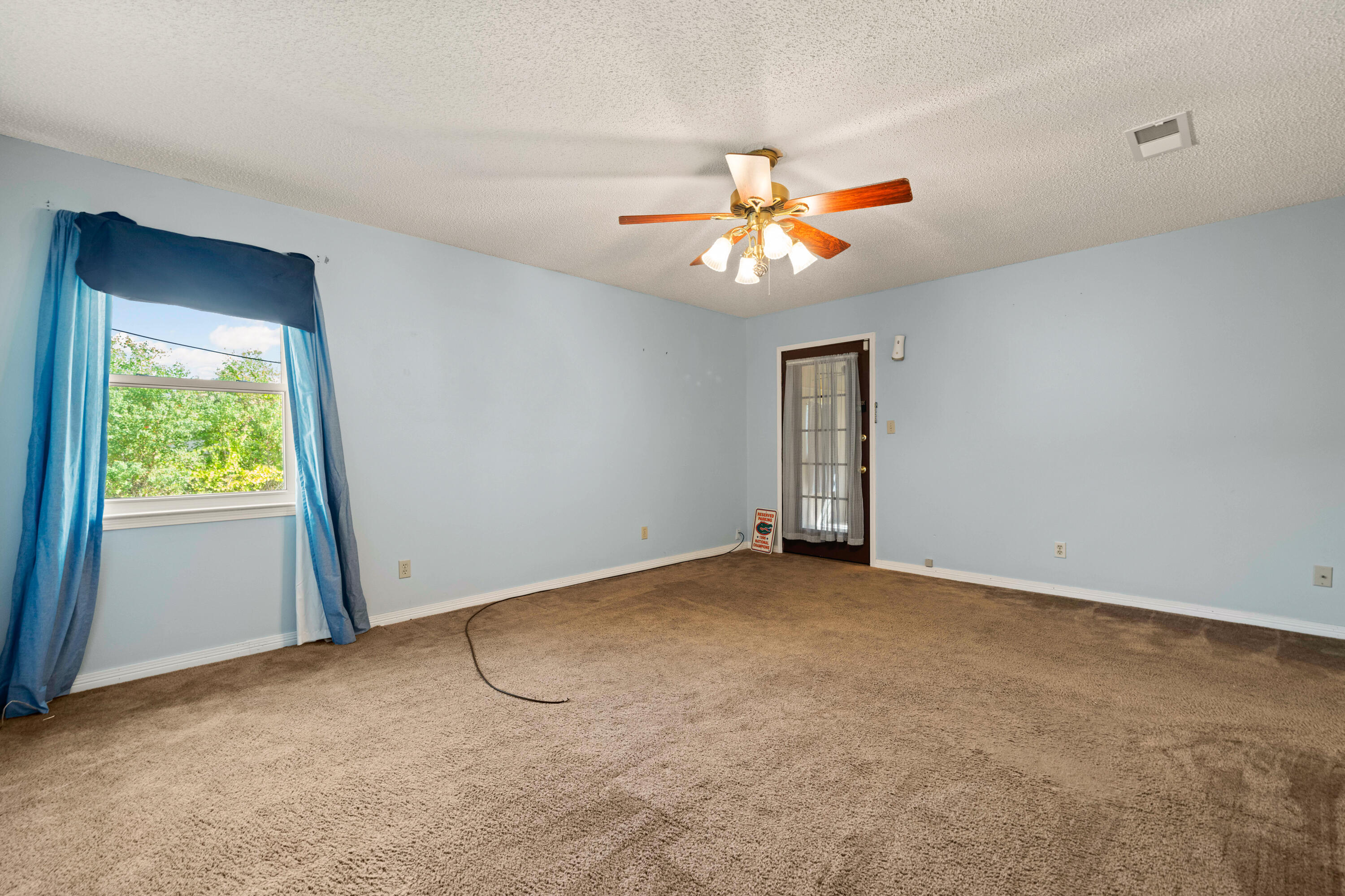 TIMBER LAKE ESTATES - Residential