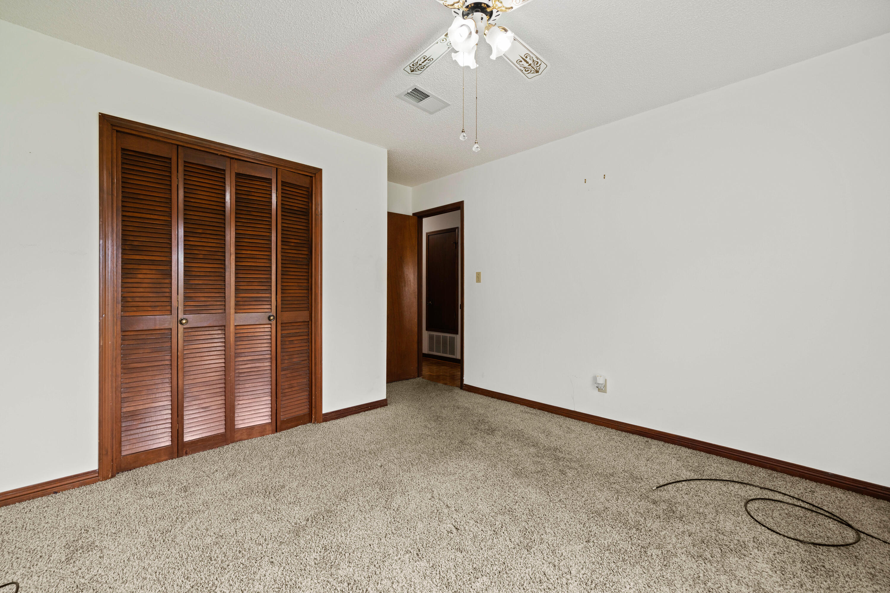 TIMBER LAKE ESTATES - Residential