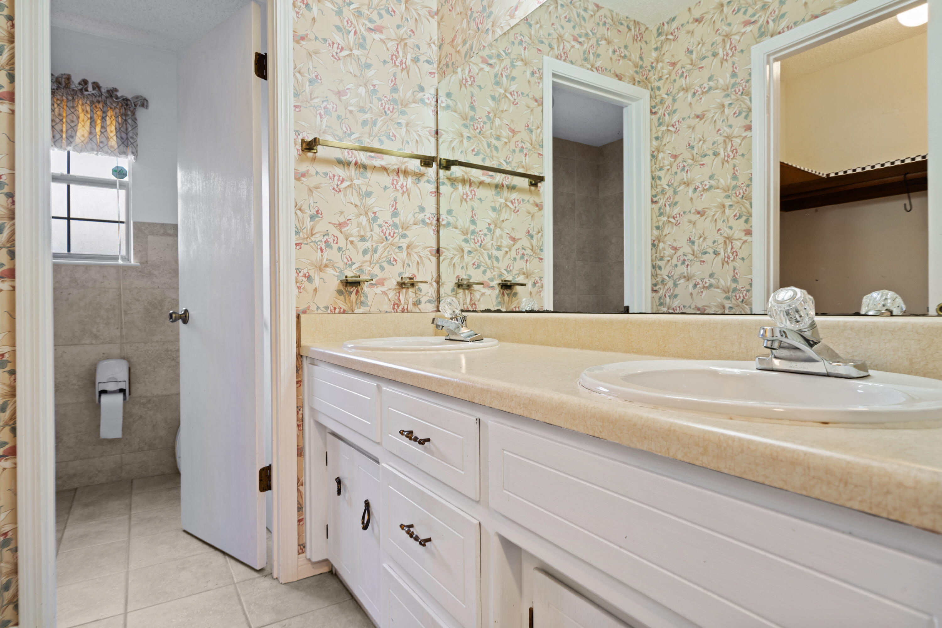 TIMBER LAKE ESTATES - Residential
