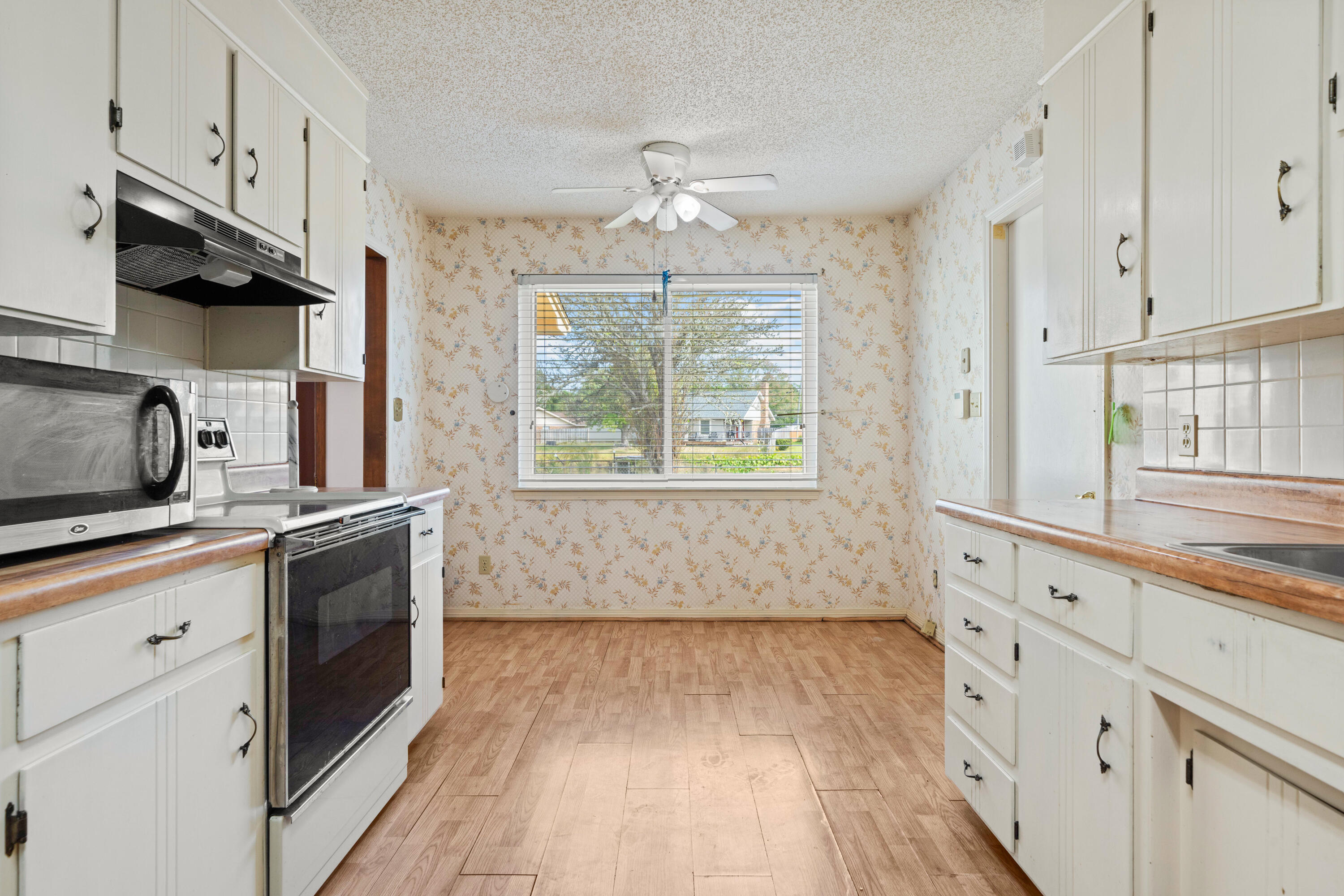 TIMBER LAKE ESTATES - Residential