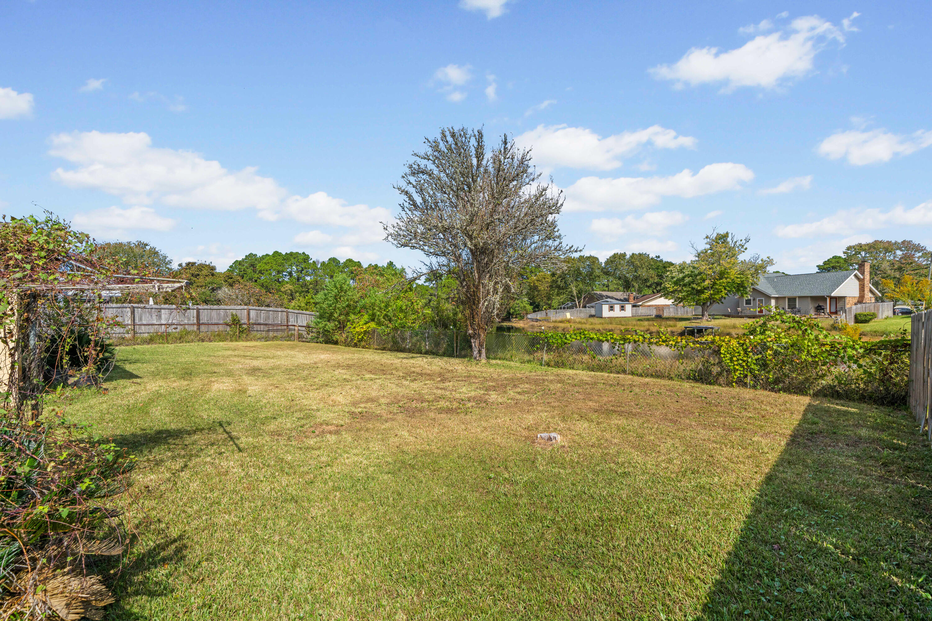 TIMBER LAKE ESTATES - Residential