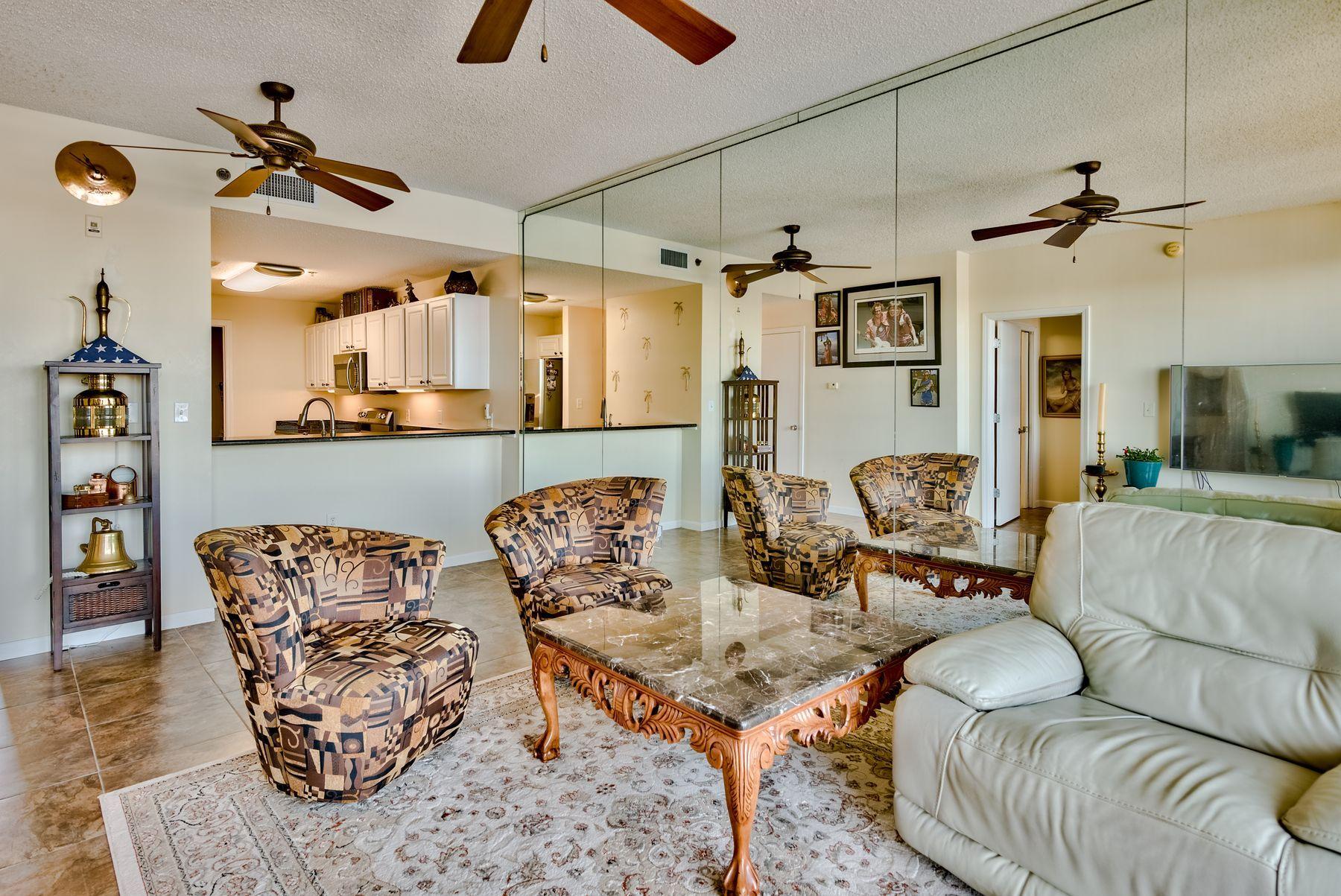 PALM COURT YACHT CLUB - Residential