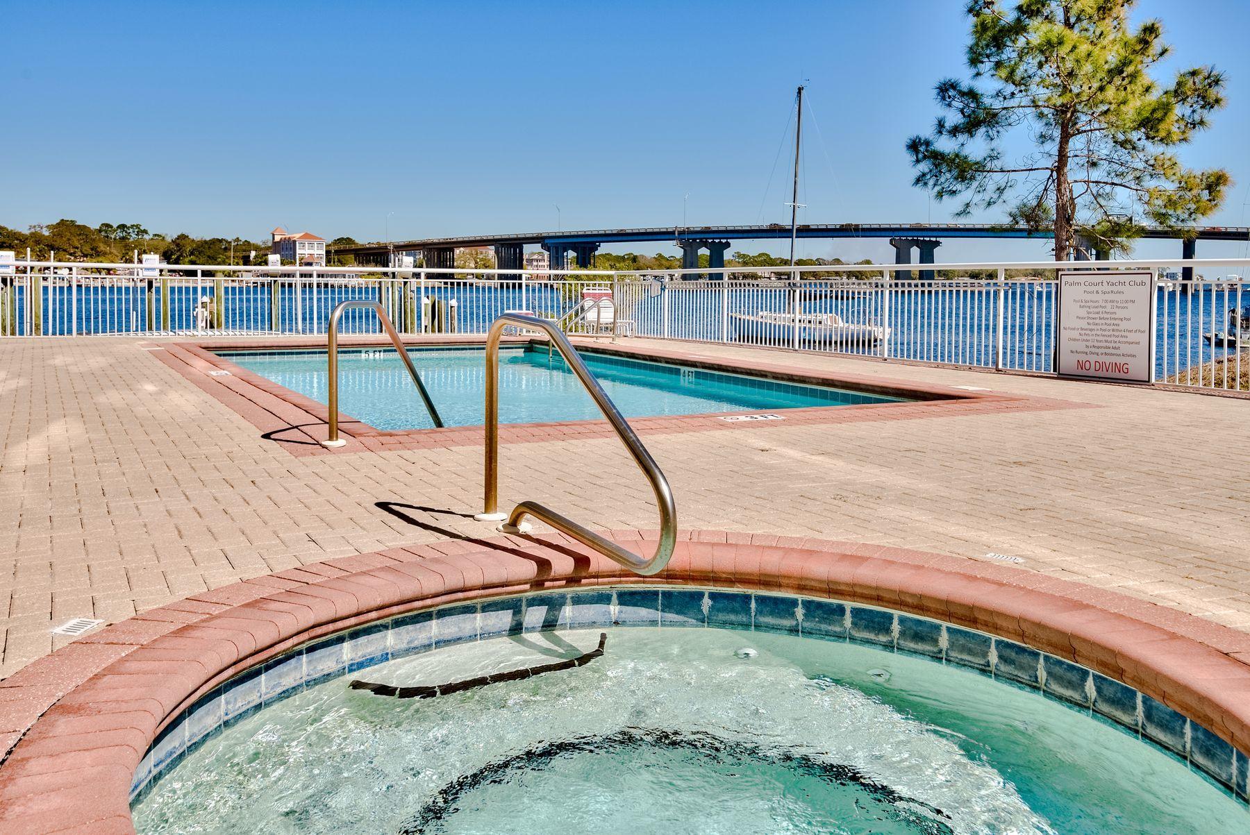 PALM COURT YACHT CLUB - Residential