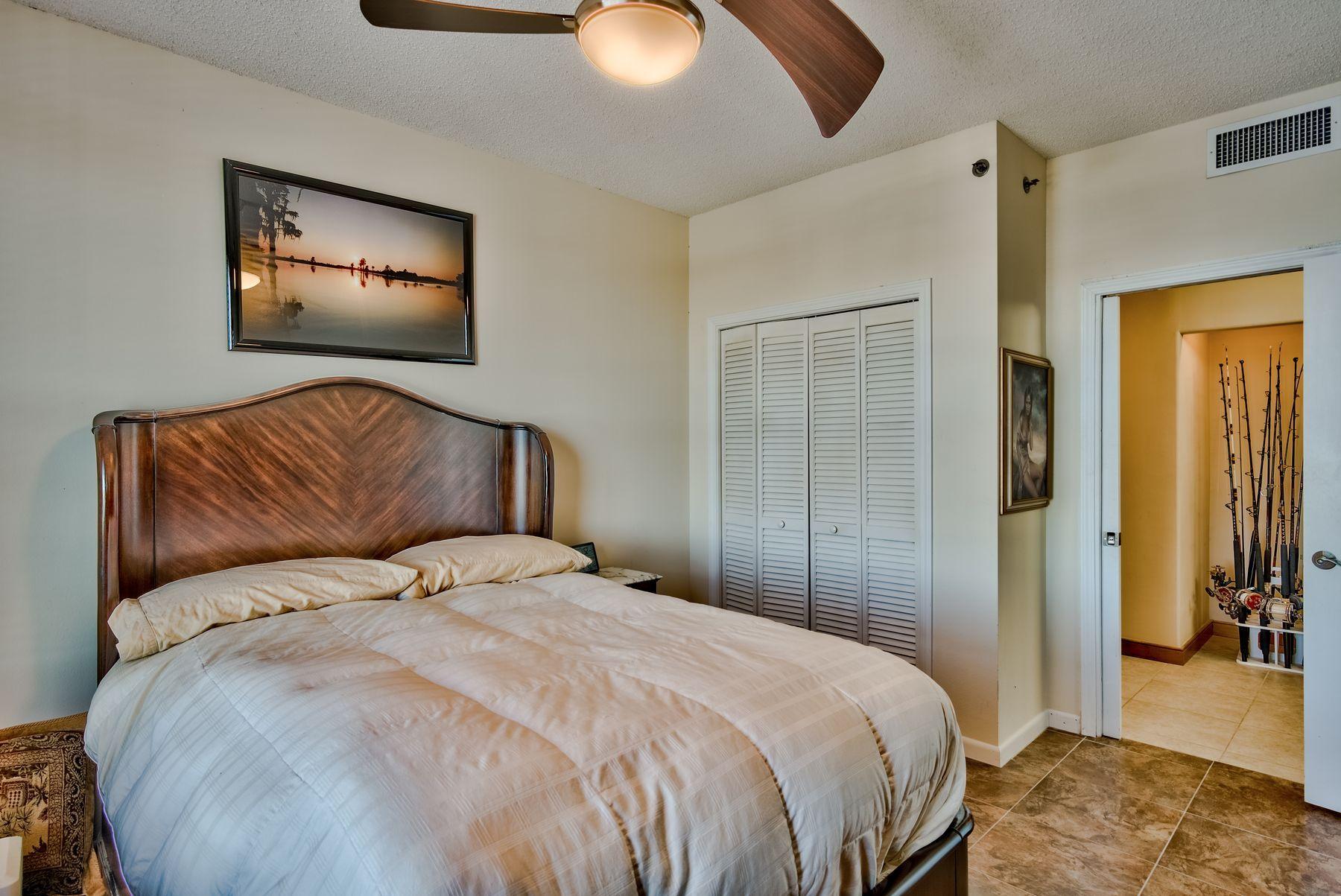 PALM COURT YACHT CLUB - Residential