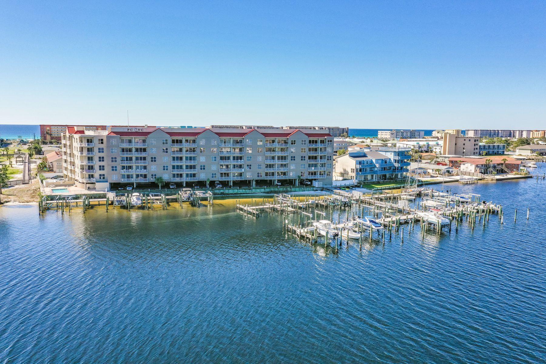 PALM COURT YACHT CLUB - Residential