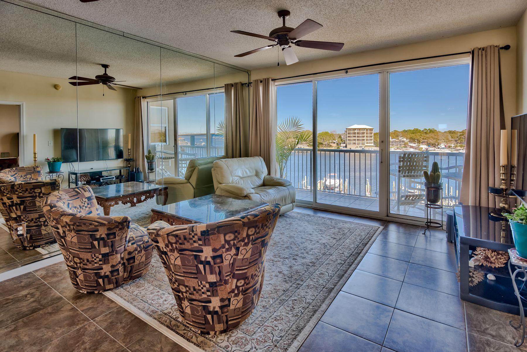 PALM COURT YACHT CLUB - Residential