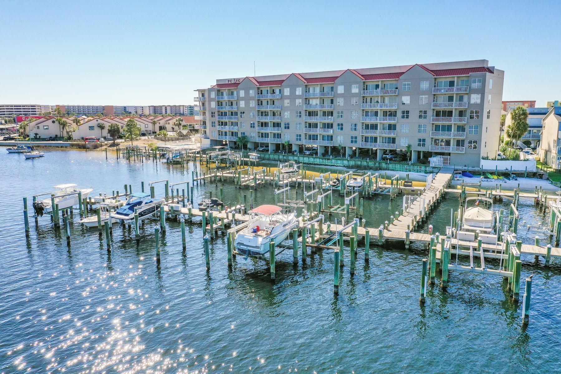 PALM COURT YACHT CLUB - Residential