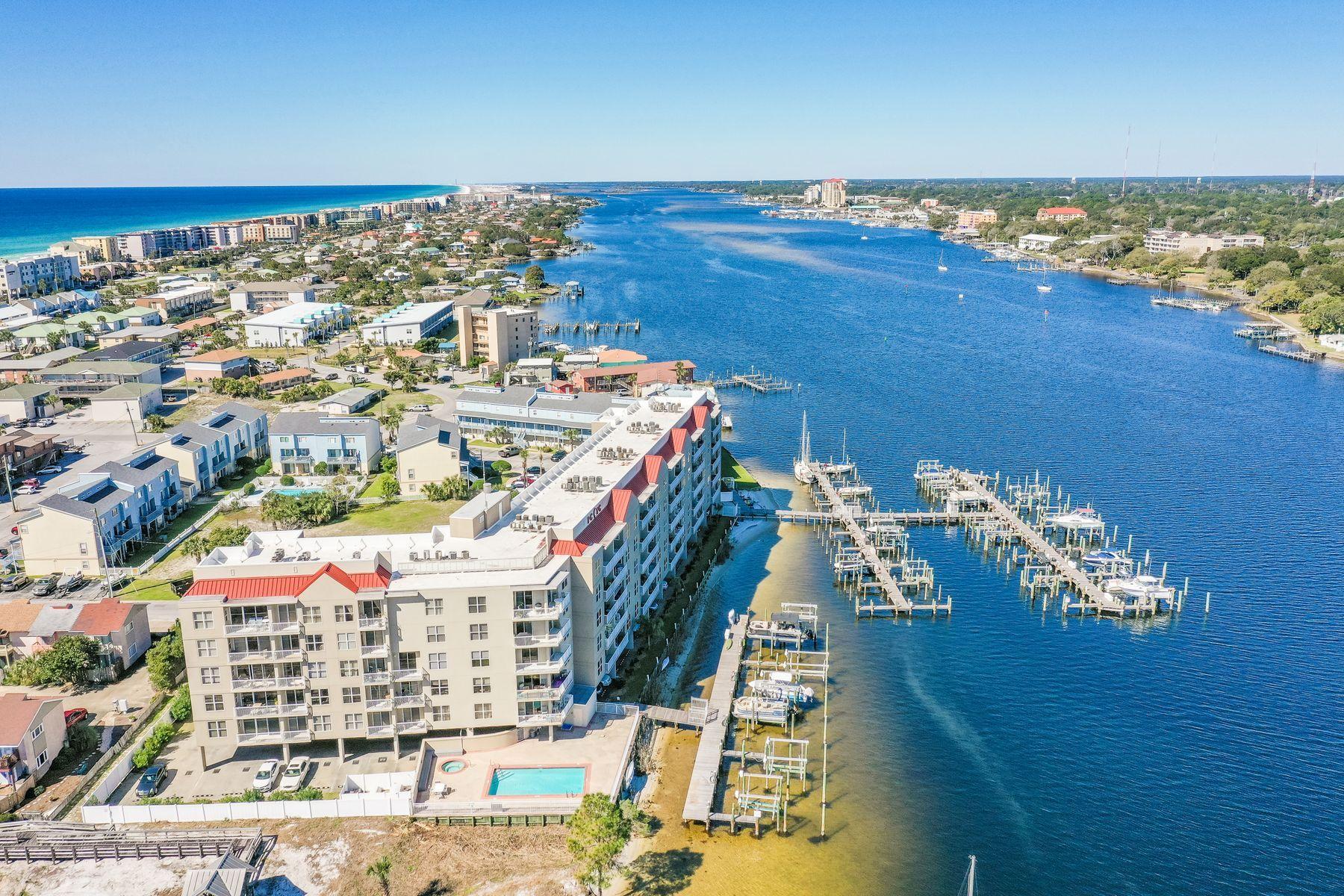 PALM COURT YACHT CLUB - Residential