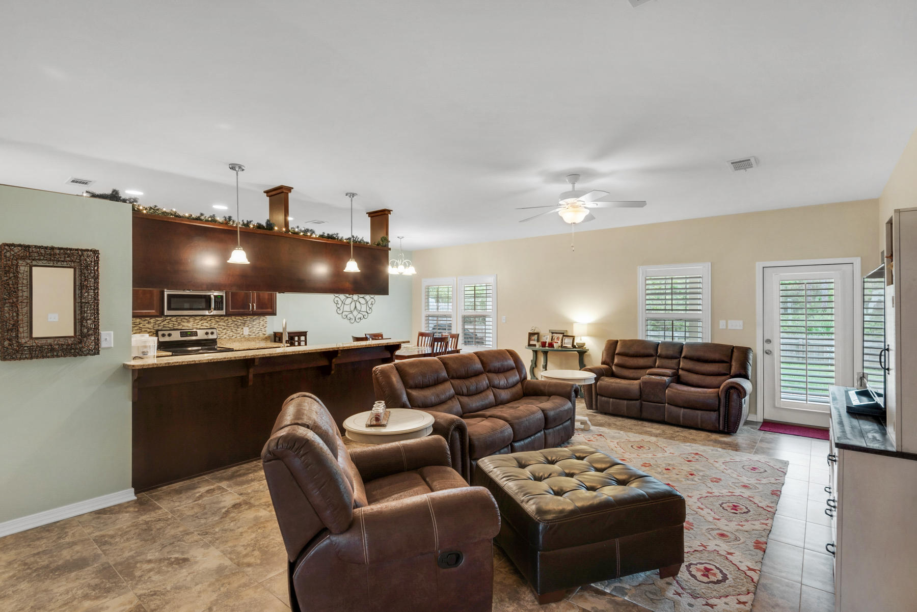 BAYOU PINES UNREC 1ST ADDN - Residential