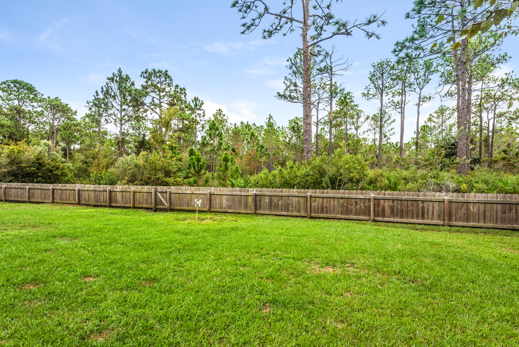 BAYOU PINES UNREC 1ST ADDN - Residential