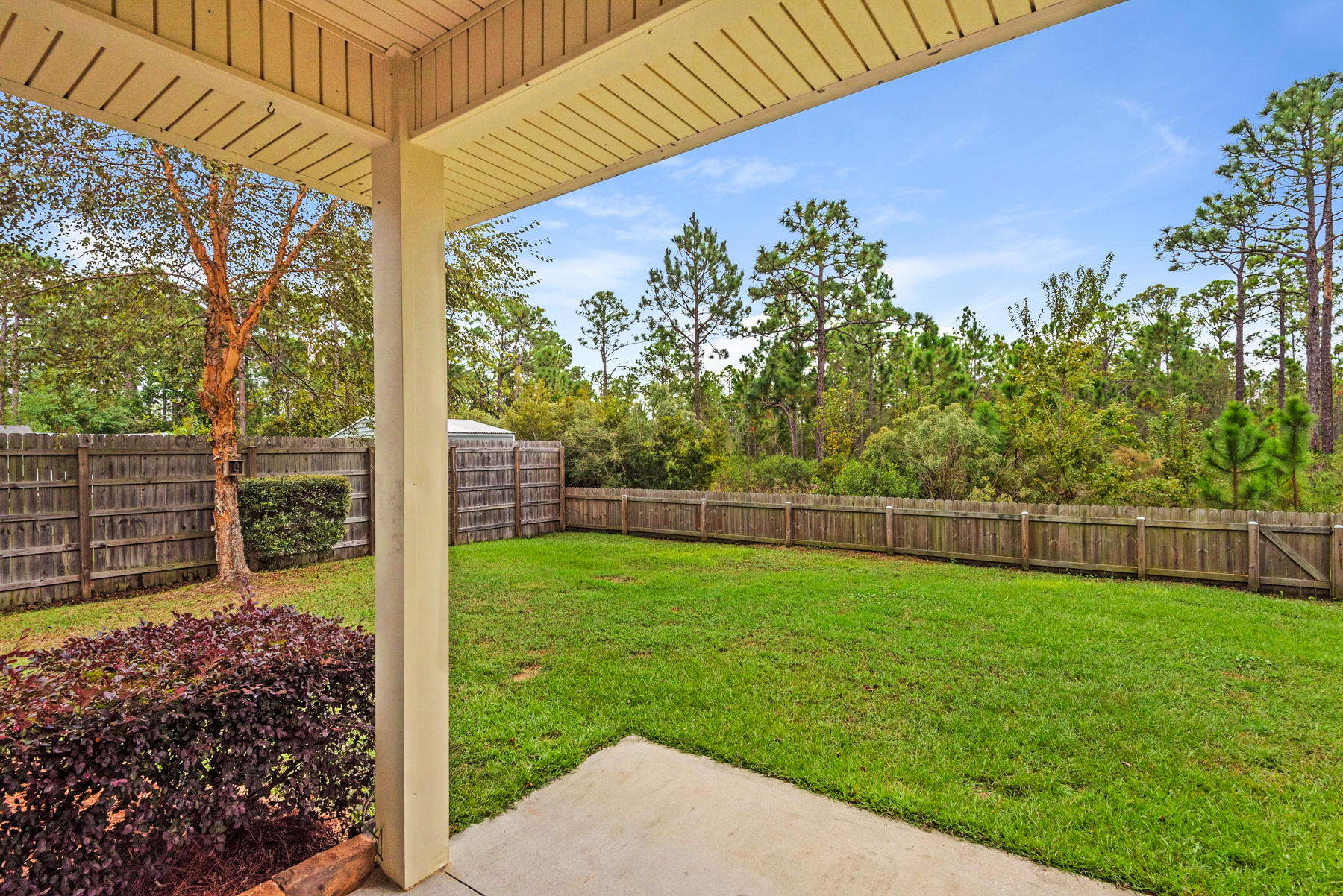 BAYOU PINES UNREC 1ST ADDN - Residential