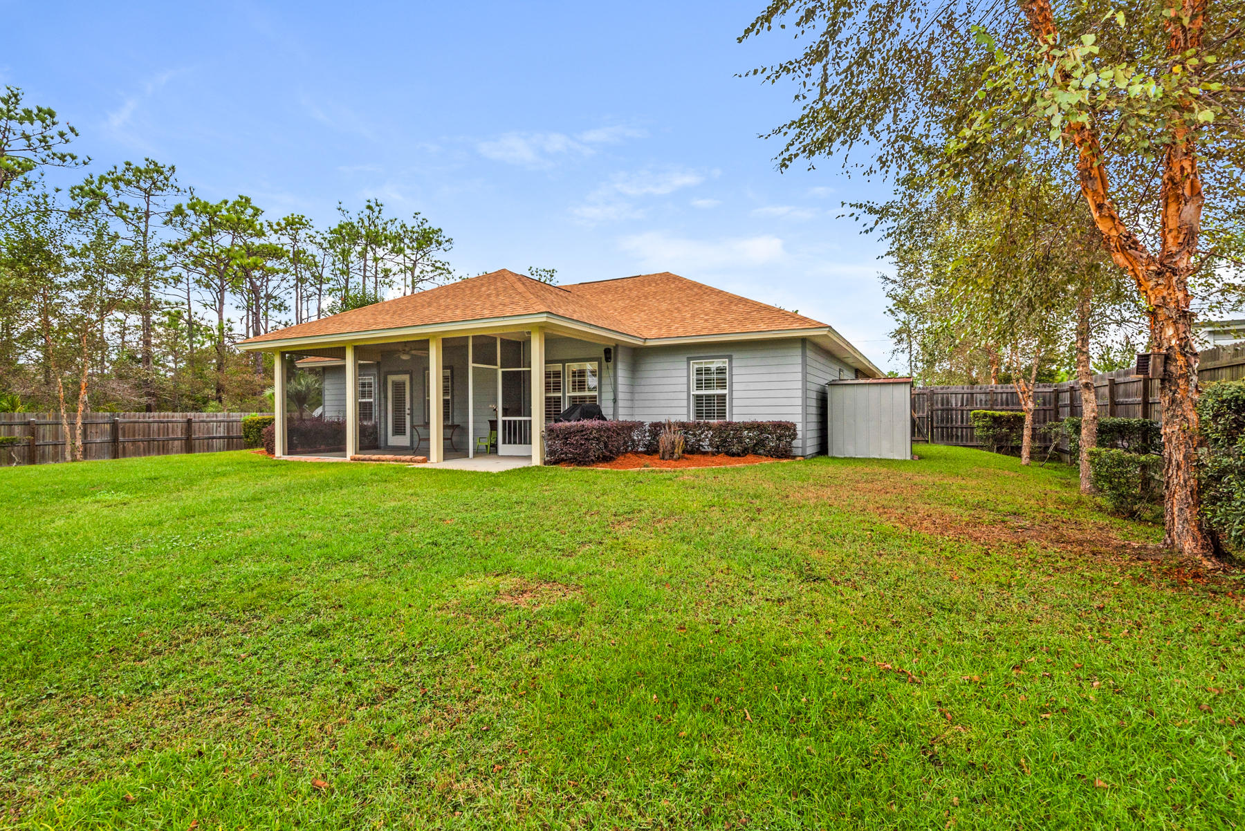 BAYOU PINES UNREC 1ST ADDN - Residential