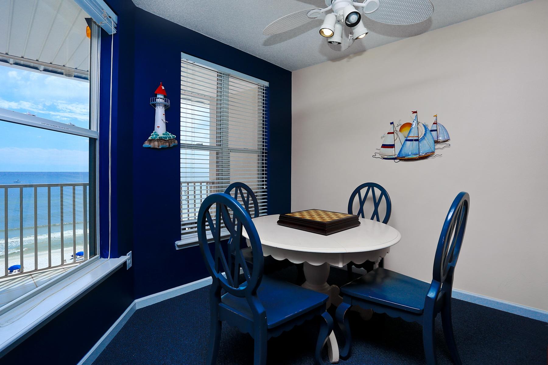 THE PALMS CONDO - Residential