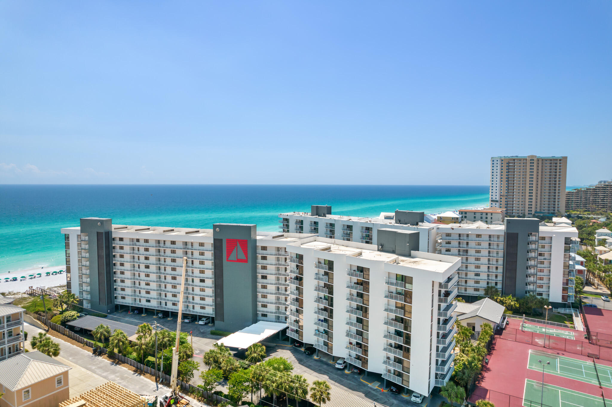 MAINSAIL CONDO PH 3 - Residential