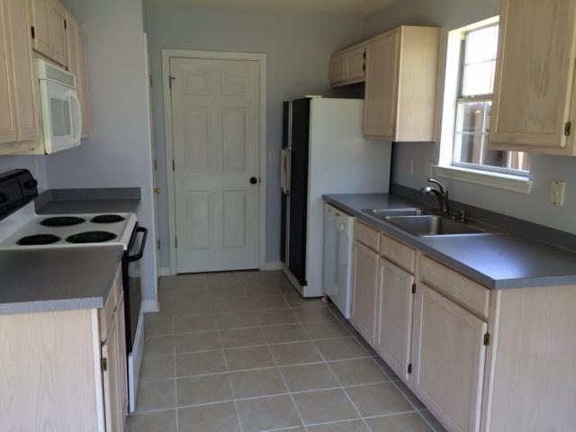 FOREST OAKS PH 2 LOT 4 BLK B - Residential