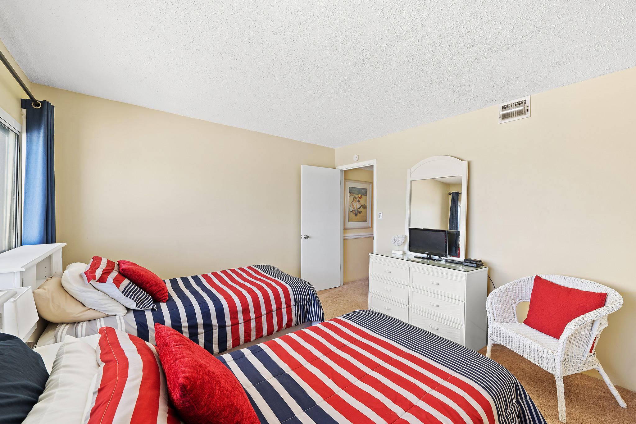 PINNACLE PORT - Residential