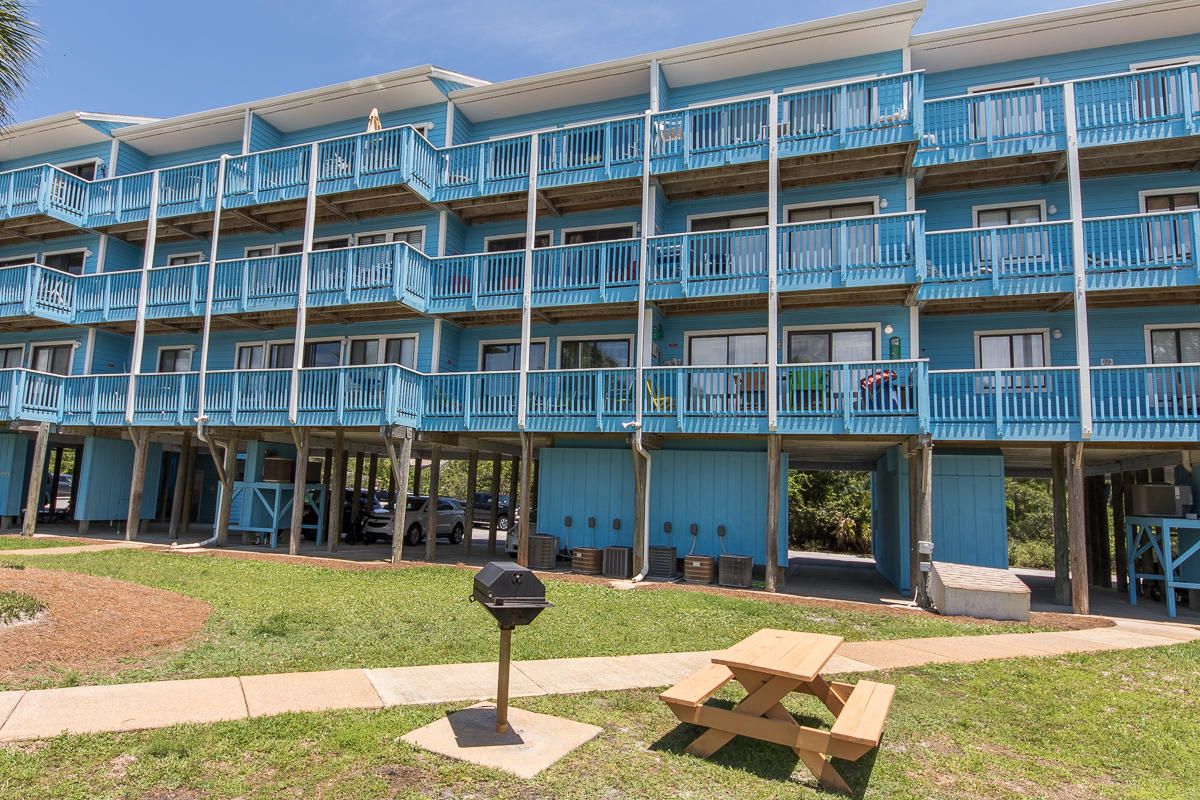 BEACHFRONT 2 - Residential