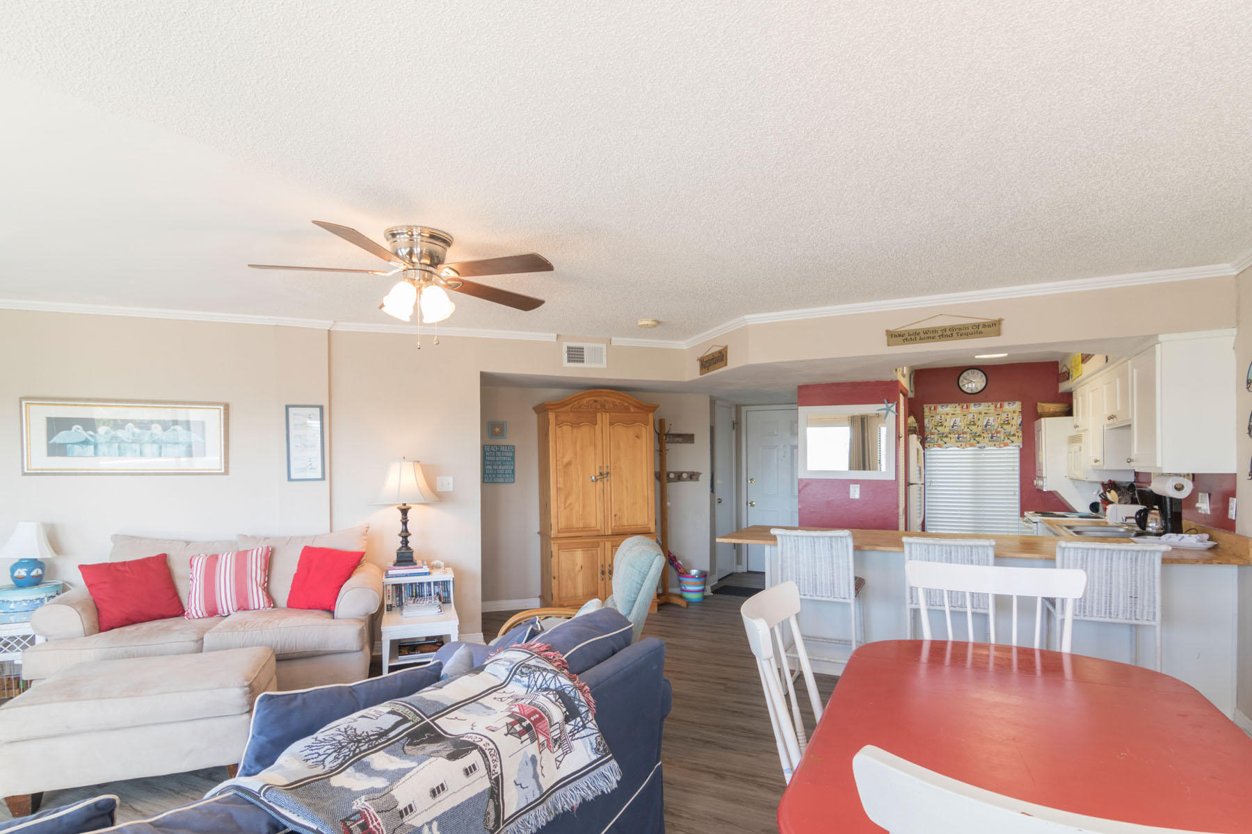 BEACHFRONT 2 - Residential