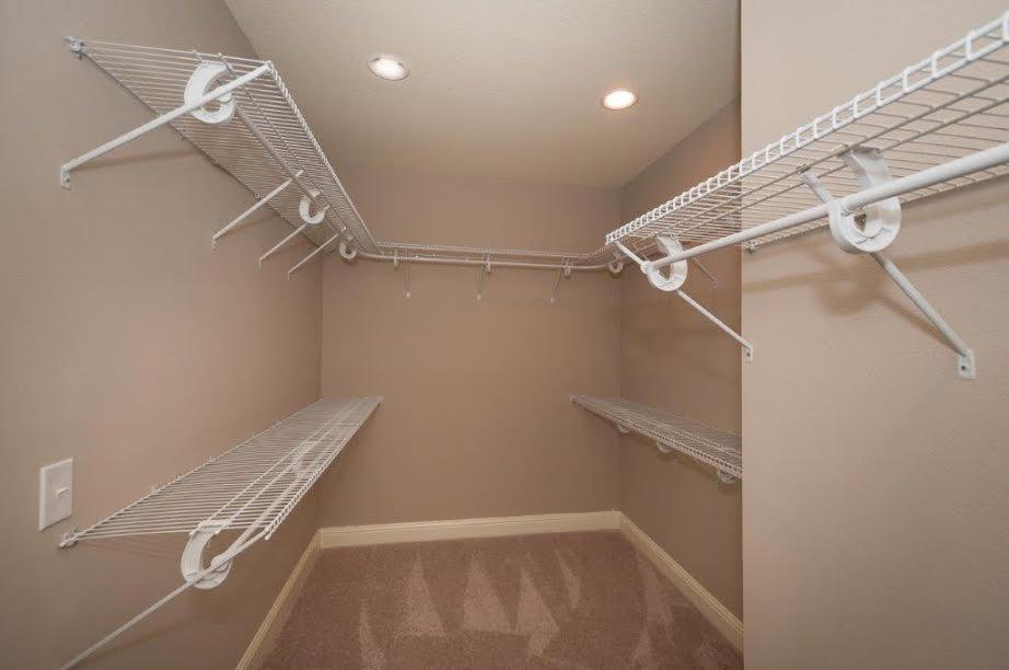 HATTIES GROVE - Residential