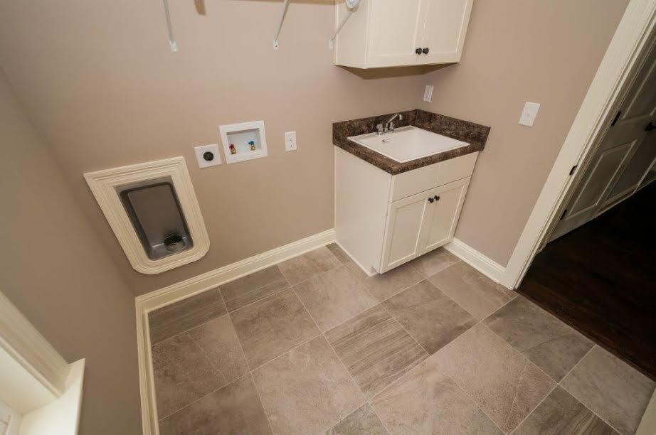 HATTIES GROVE - Residential