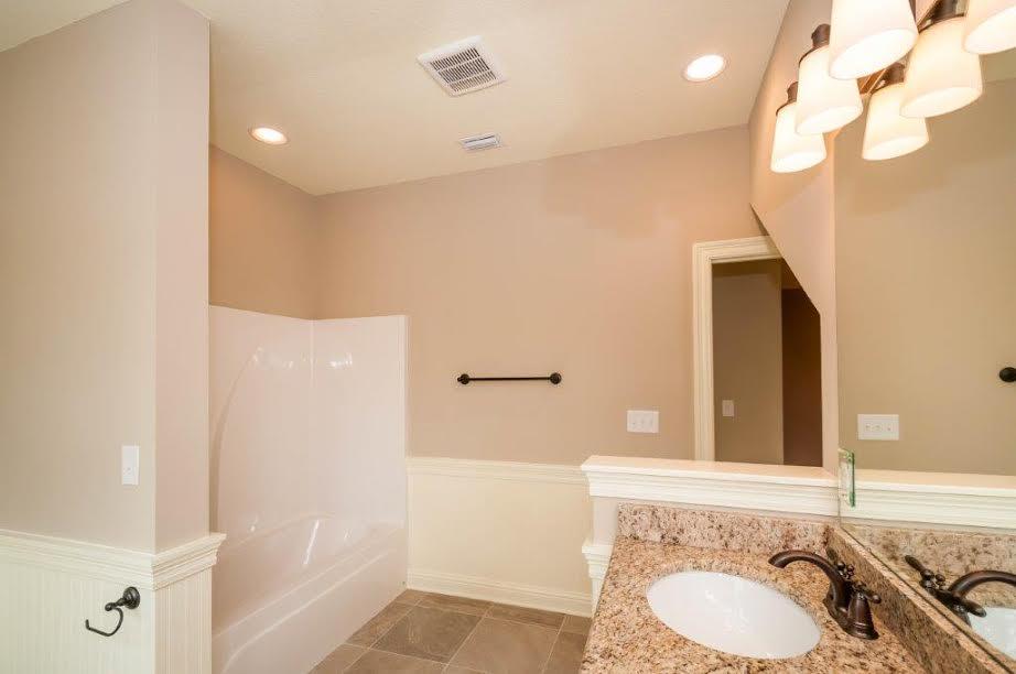 HATTIES GROVE - Residential