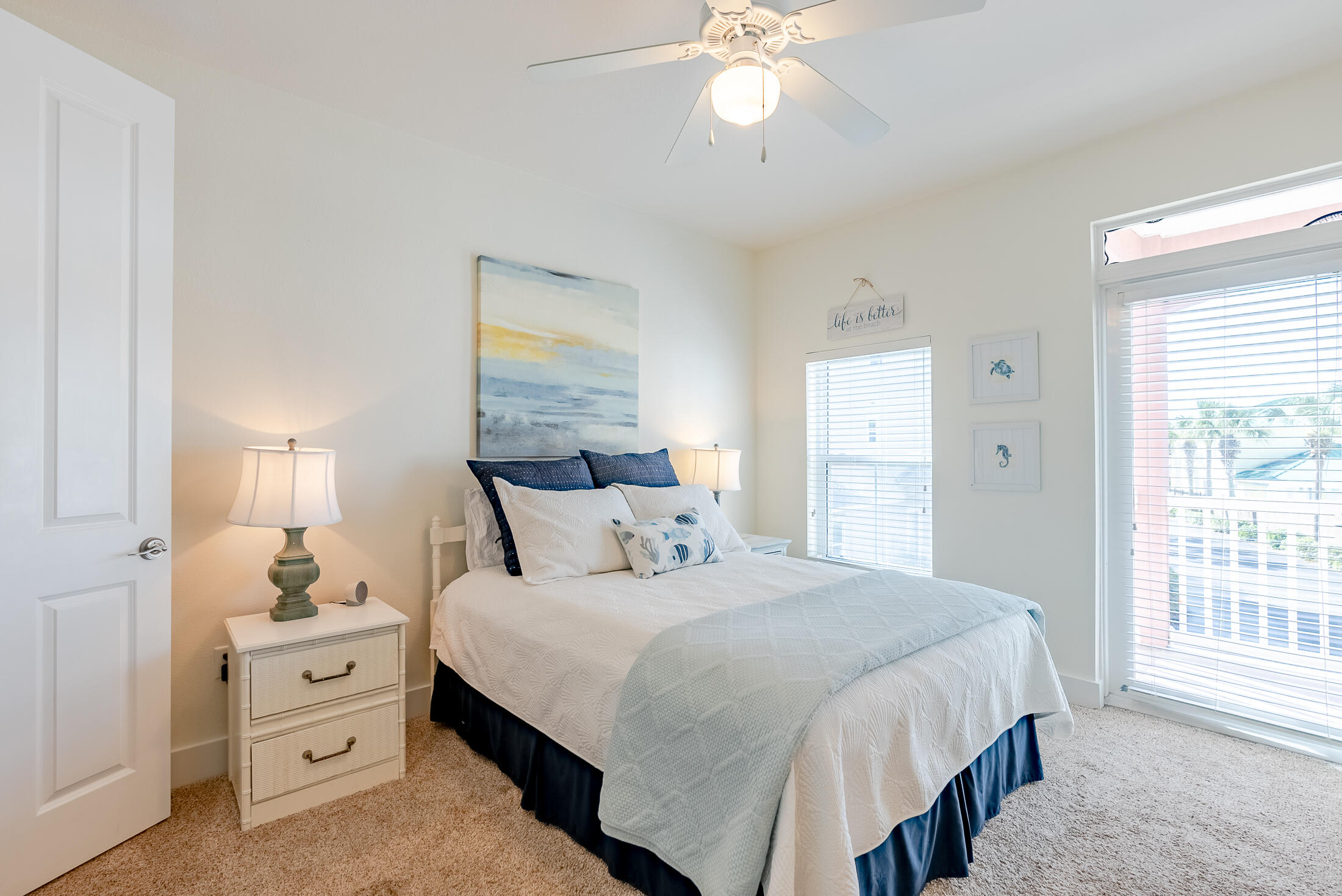 CASA DEL MAR - Residential