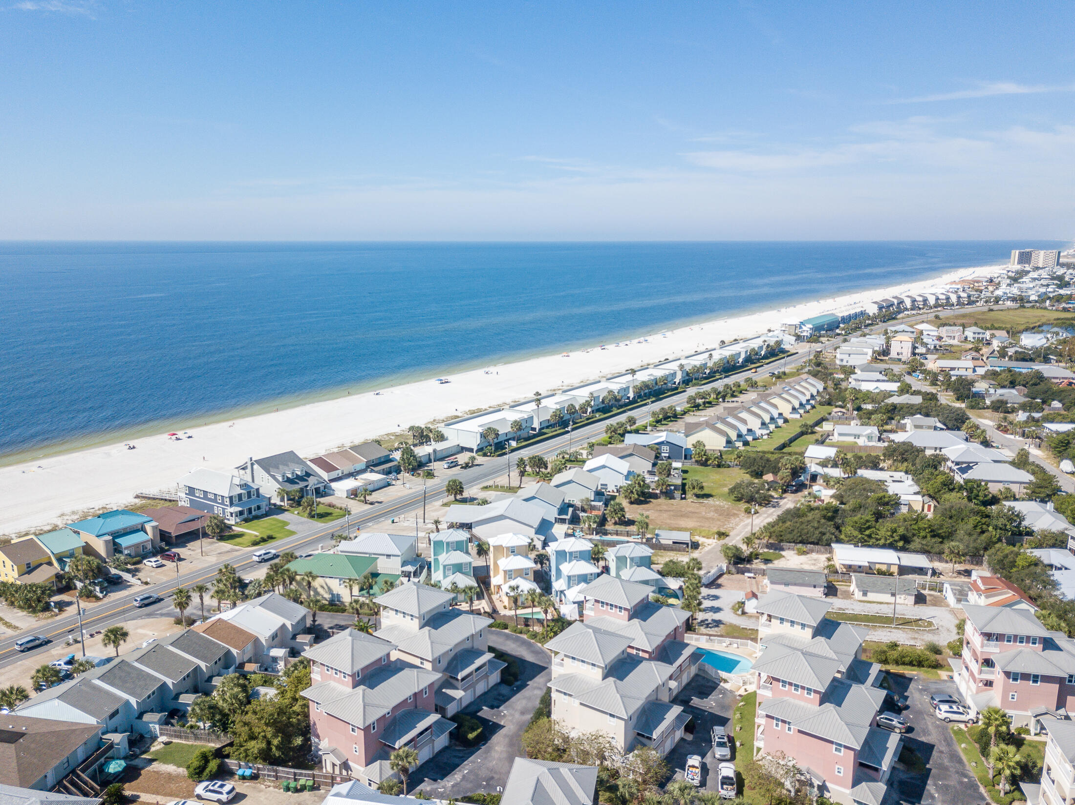 CASA DEL MAR - Residential