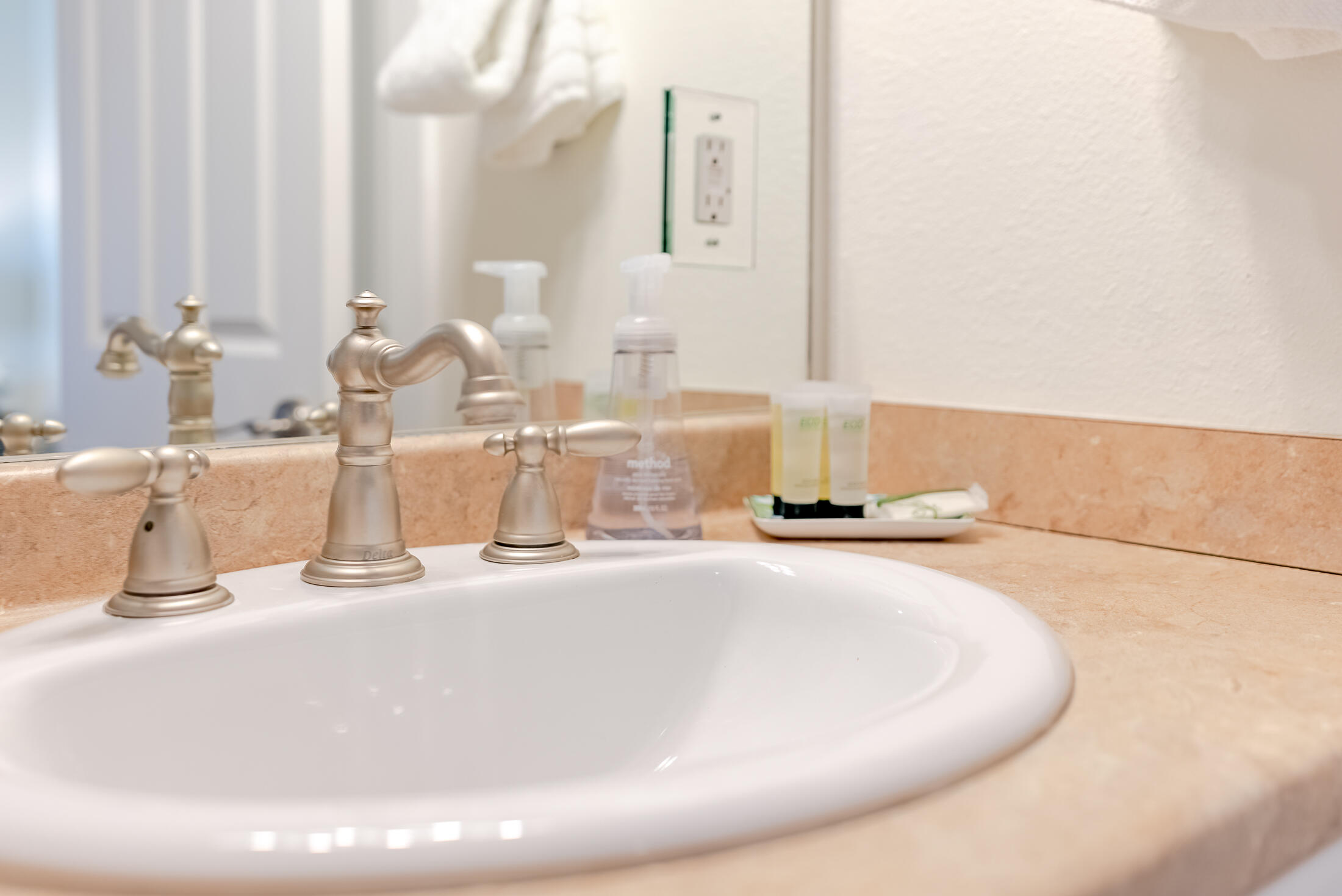 CASA DEL MAR - Residential