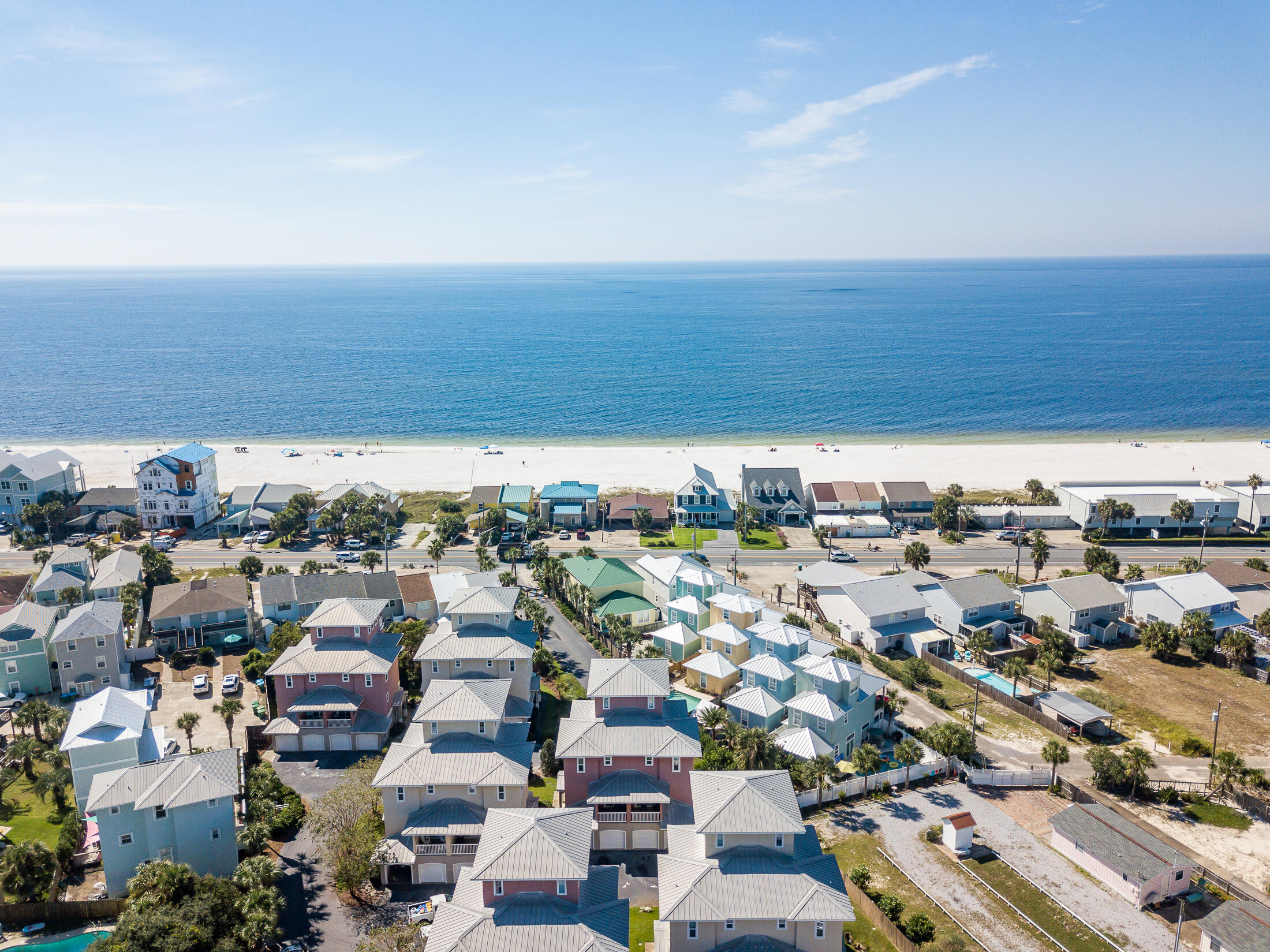 CASA DEL MAR - Residential