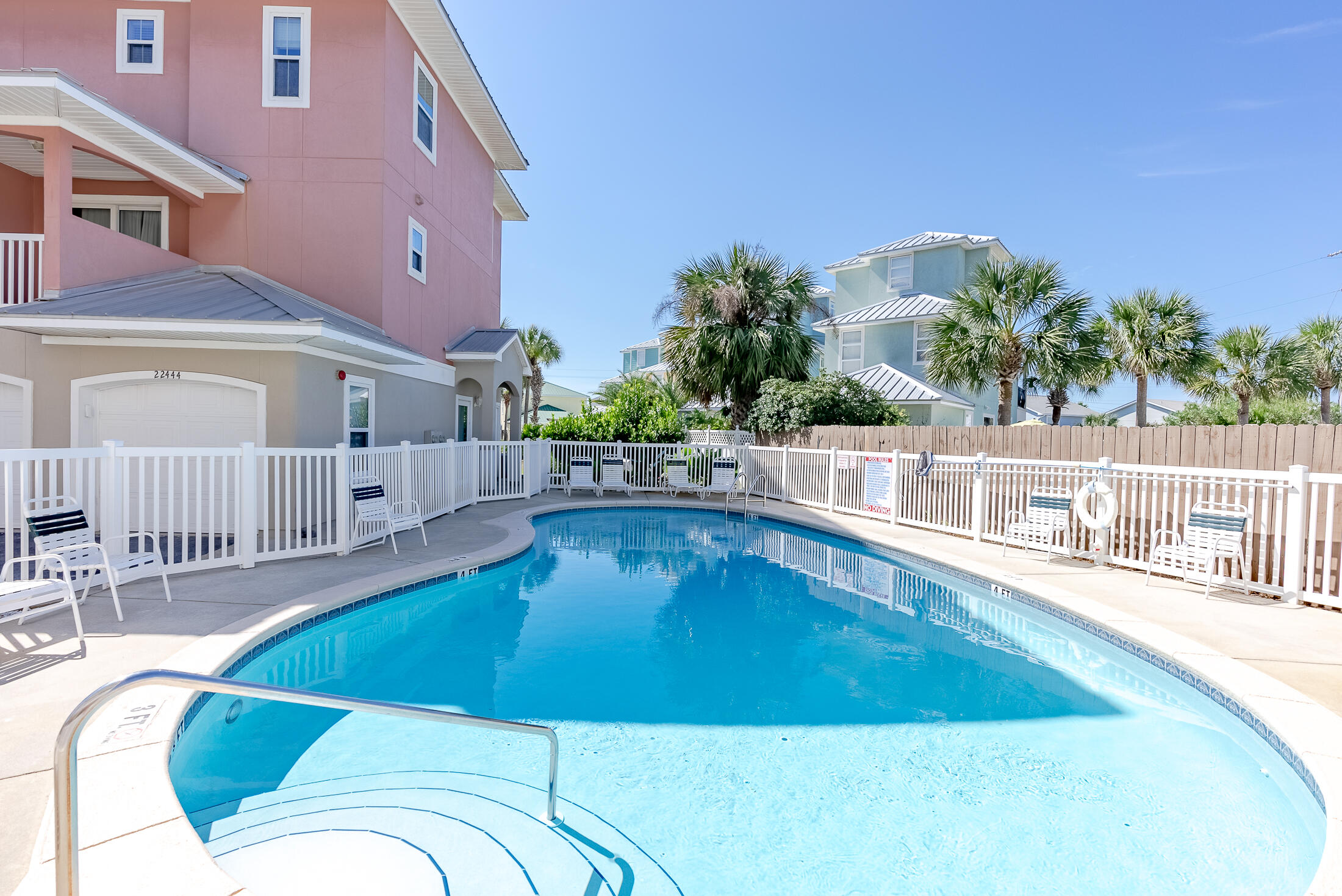 CASA DEL MAR - Residential