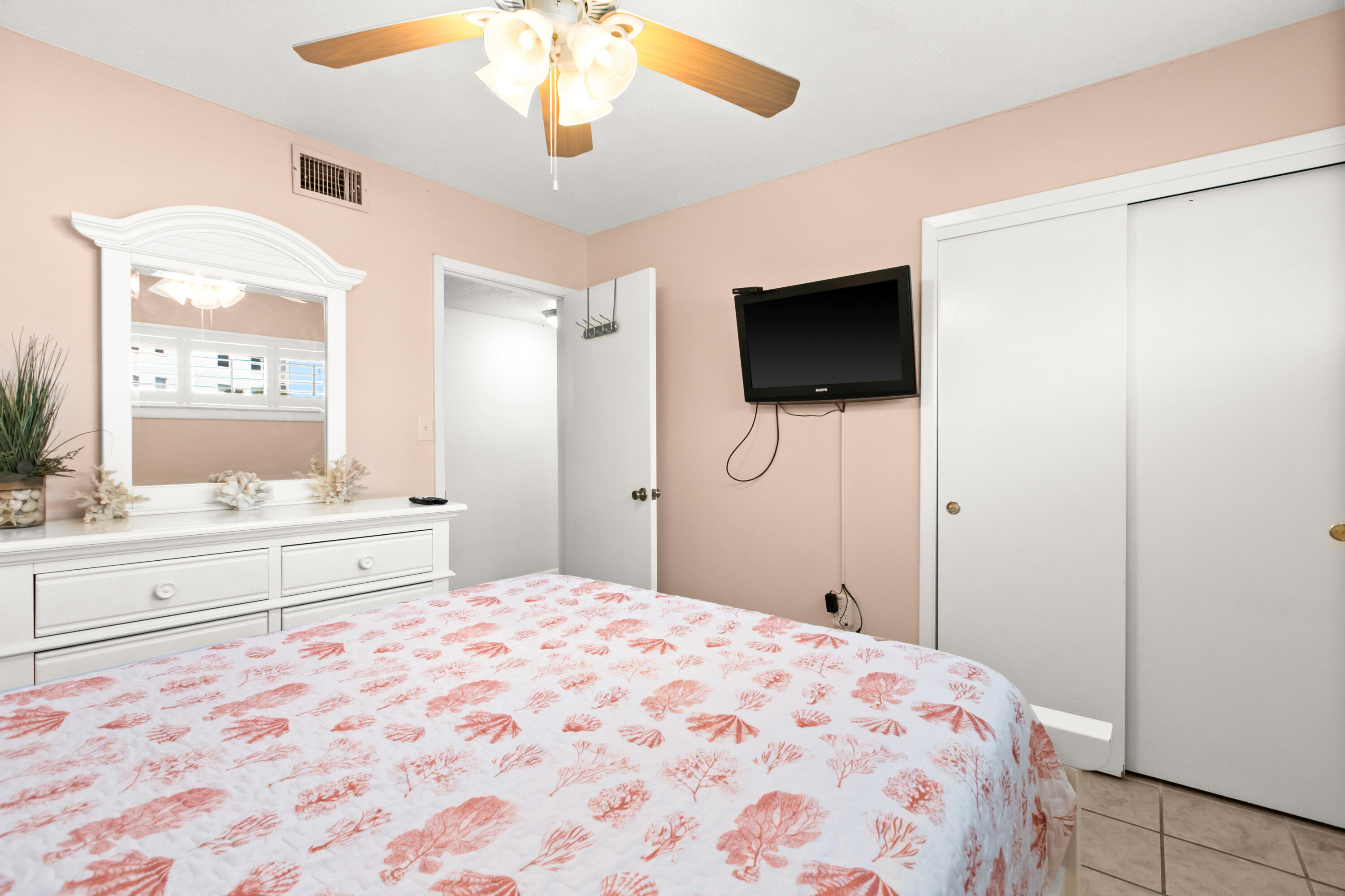 VISTA DEL MAR CONDO - Residential