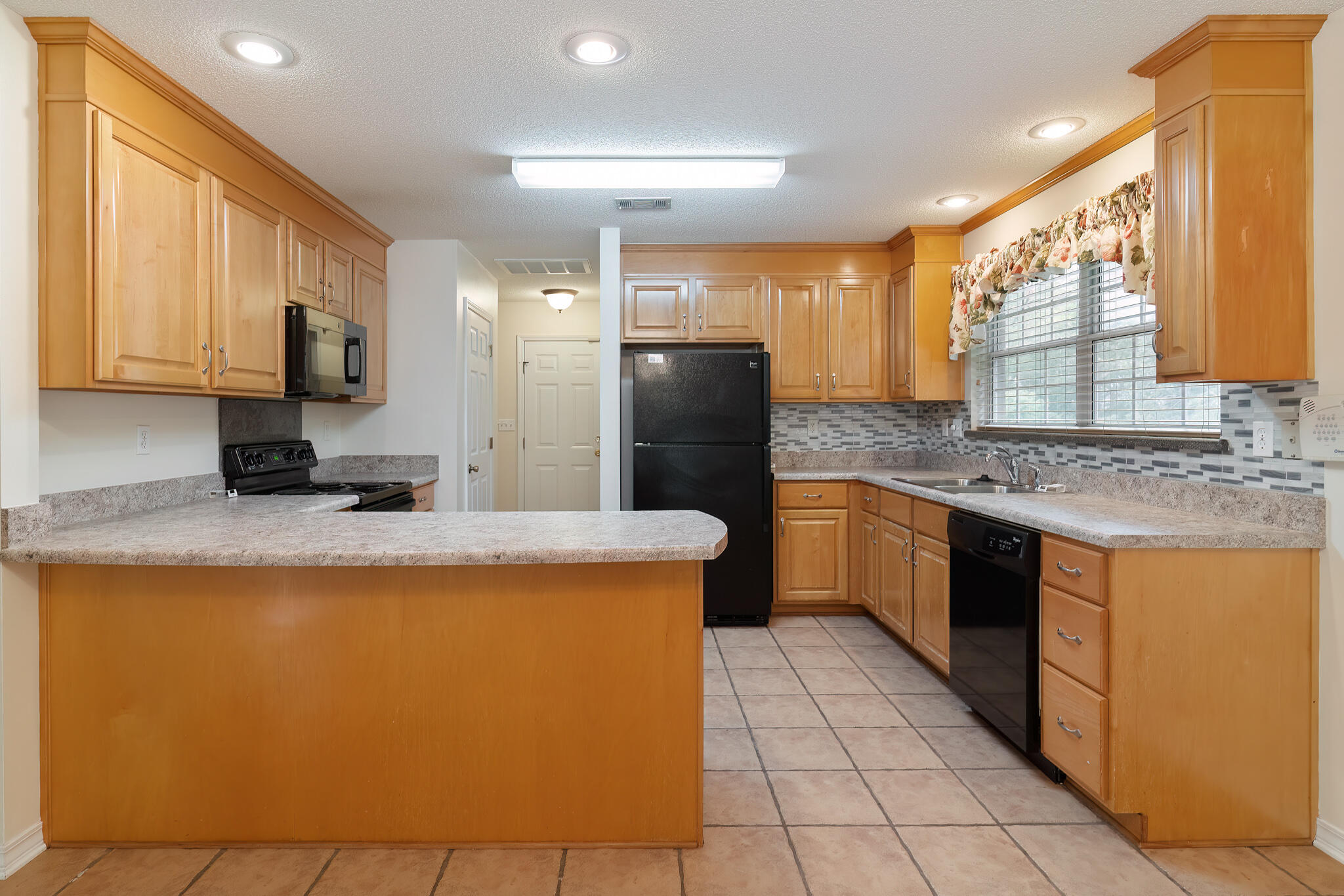 MATHISON CREEK EST@ KENNEDY LAKES PH 2 - Residential