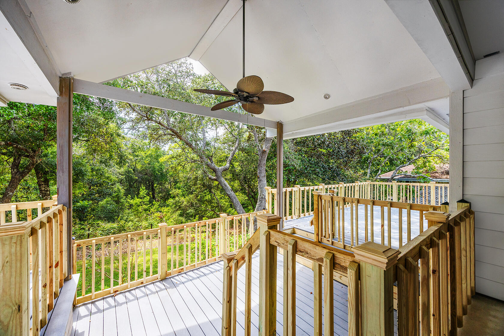 PARKWOOD ESTATES PH 1 BLUEWATER BAY - Residential