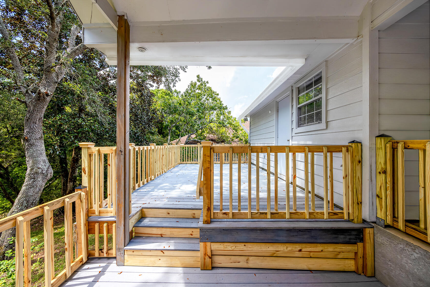 PARKWOOD ESTATES PH 1 BLUEWATER BAY - Residential