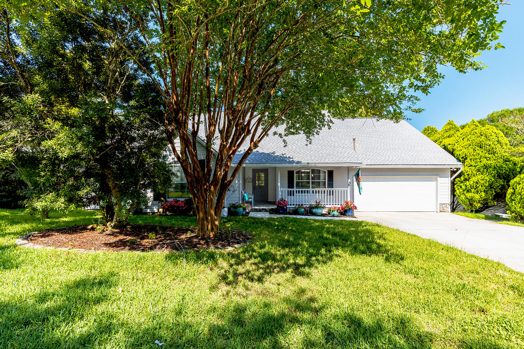 PARKWOOD ESTATES PH 1 BLUEWATER BAY - Residential
