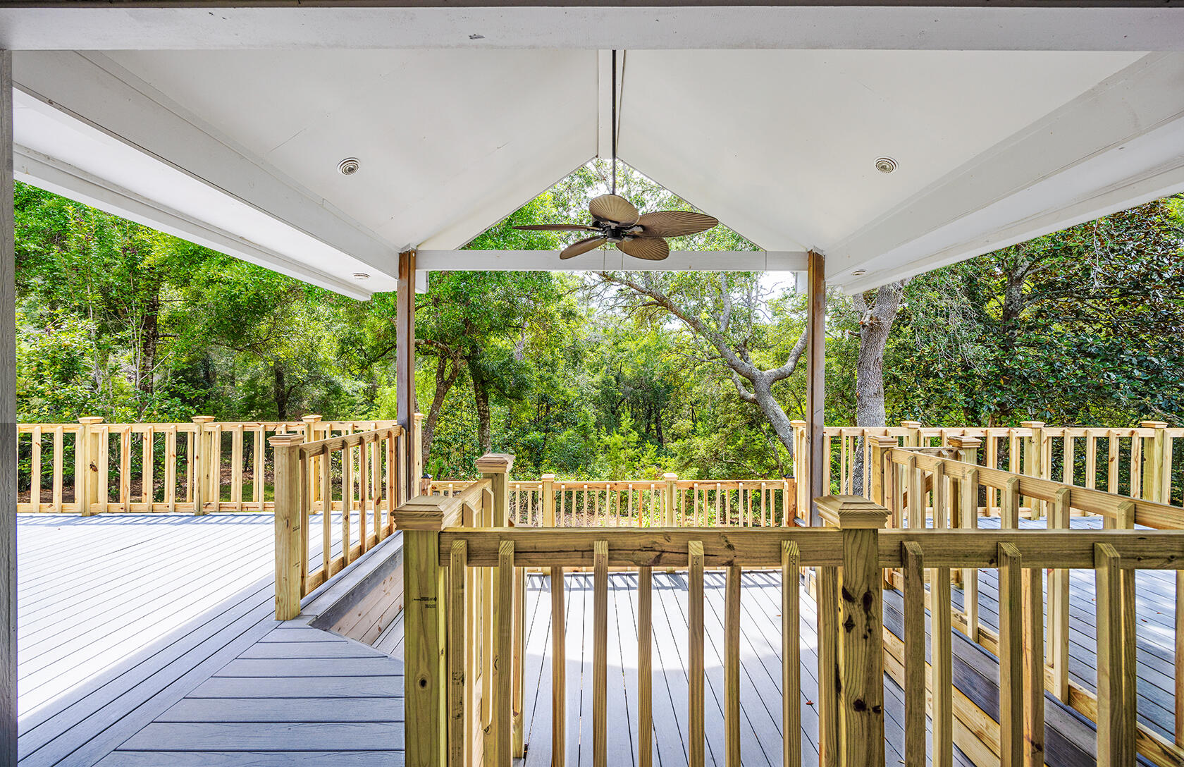 PARKWOOD ESTATES PH 1 BLUEWATER BAY - Residential