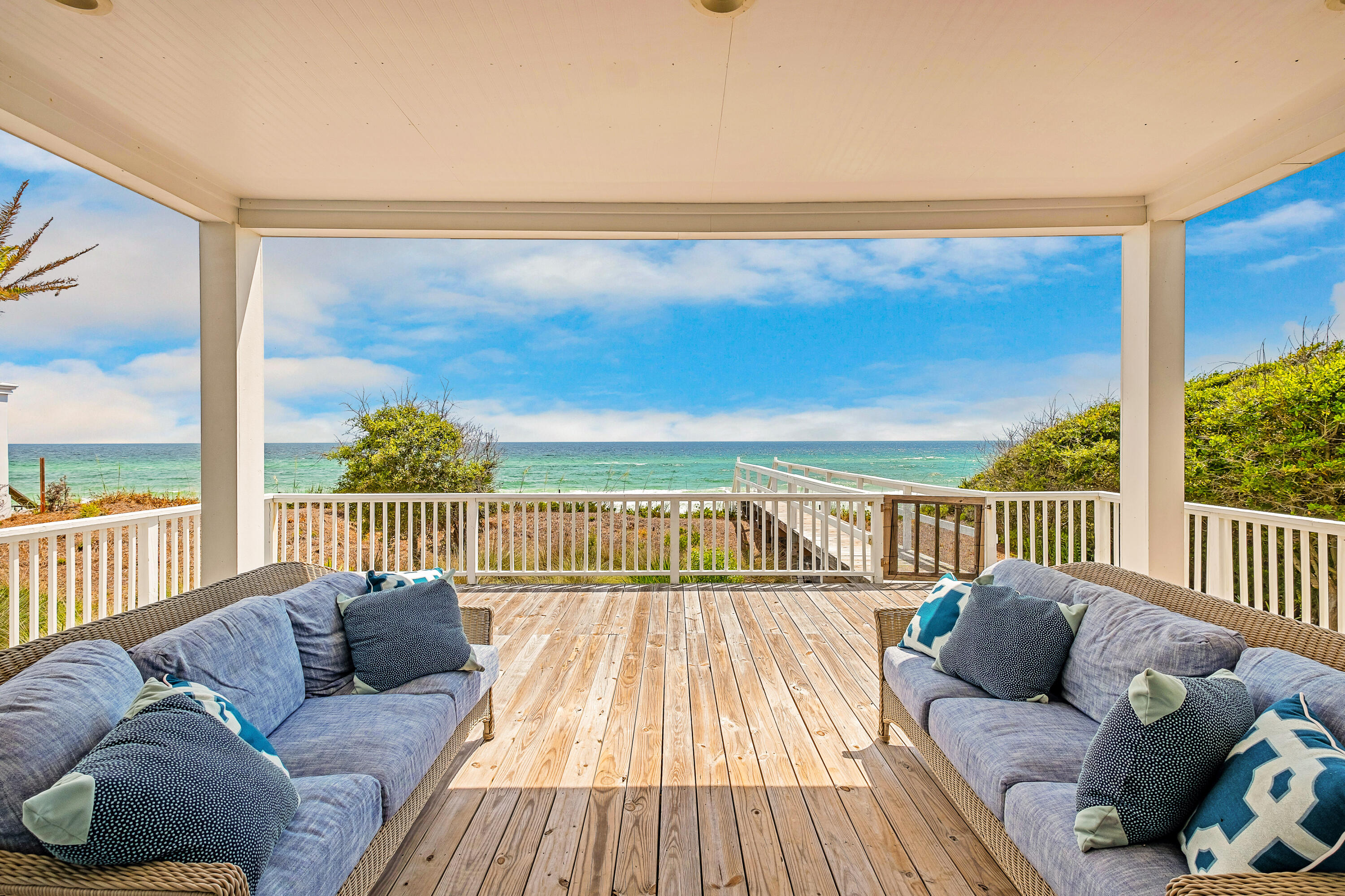 PELICAN POINTE AT CAMP CREEK - Residential