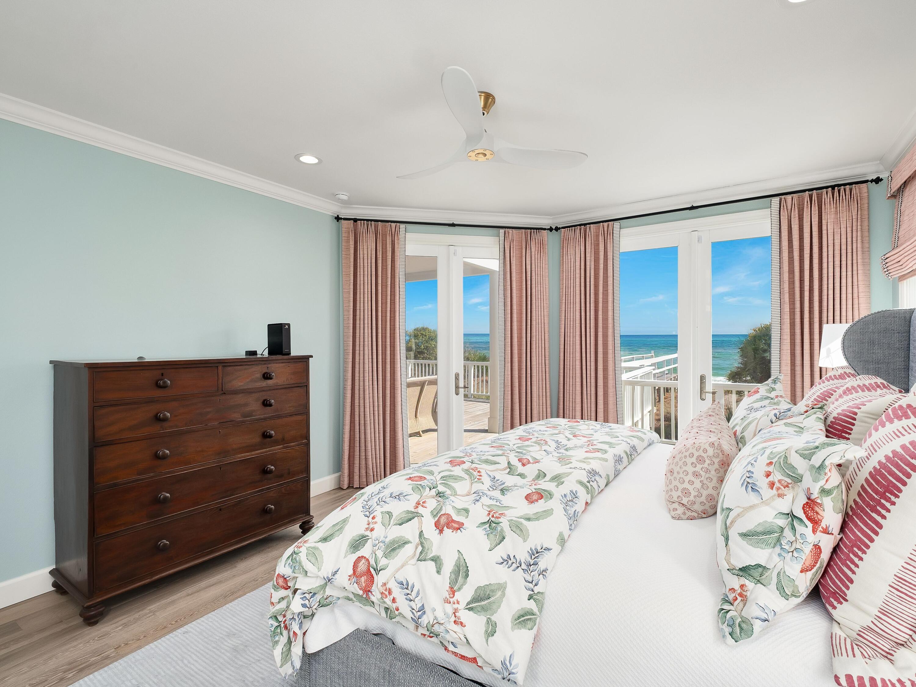 PELICAN POINTE AT CAMP CREEK - Residential