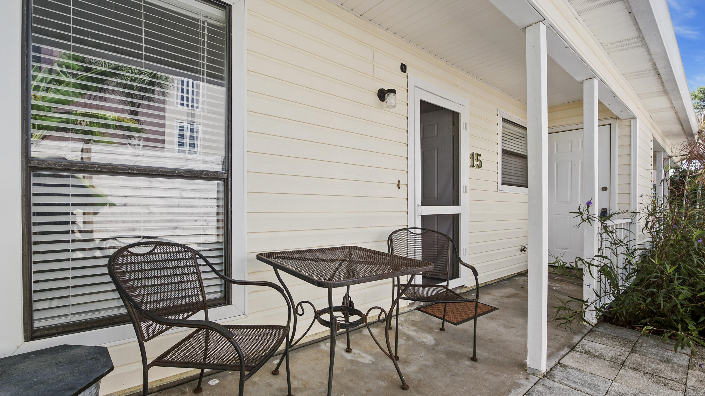 Beautifully Updated 1 Bedroom 1 Bath Townhouse just a few blocks from the beach. Open kitchen/Living Area has been completely remodeled with slow close cabinets, granite counter tops, New Stainless Steel Appliances, upgraded light fixtures, and upgraded ceiling fans. Hickory wood flooring in the Master bedroom. The bathroom has been updated with newer toilet and vanity. Roof is 3 years old. LOW HOA FEES. Just a few blocks from Pompano Joe's Seafood house and the Dolphin snorkel reef located at the Miramar Beach Regional Public Beach Access.