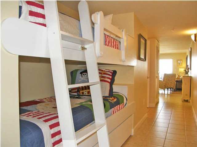 PELICAN ISLE - Residential