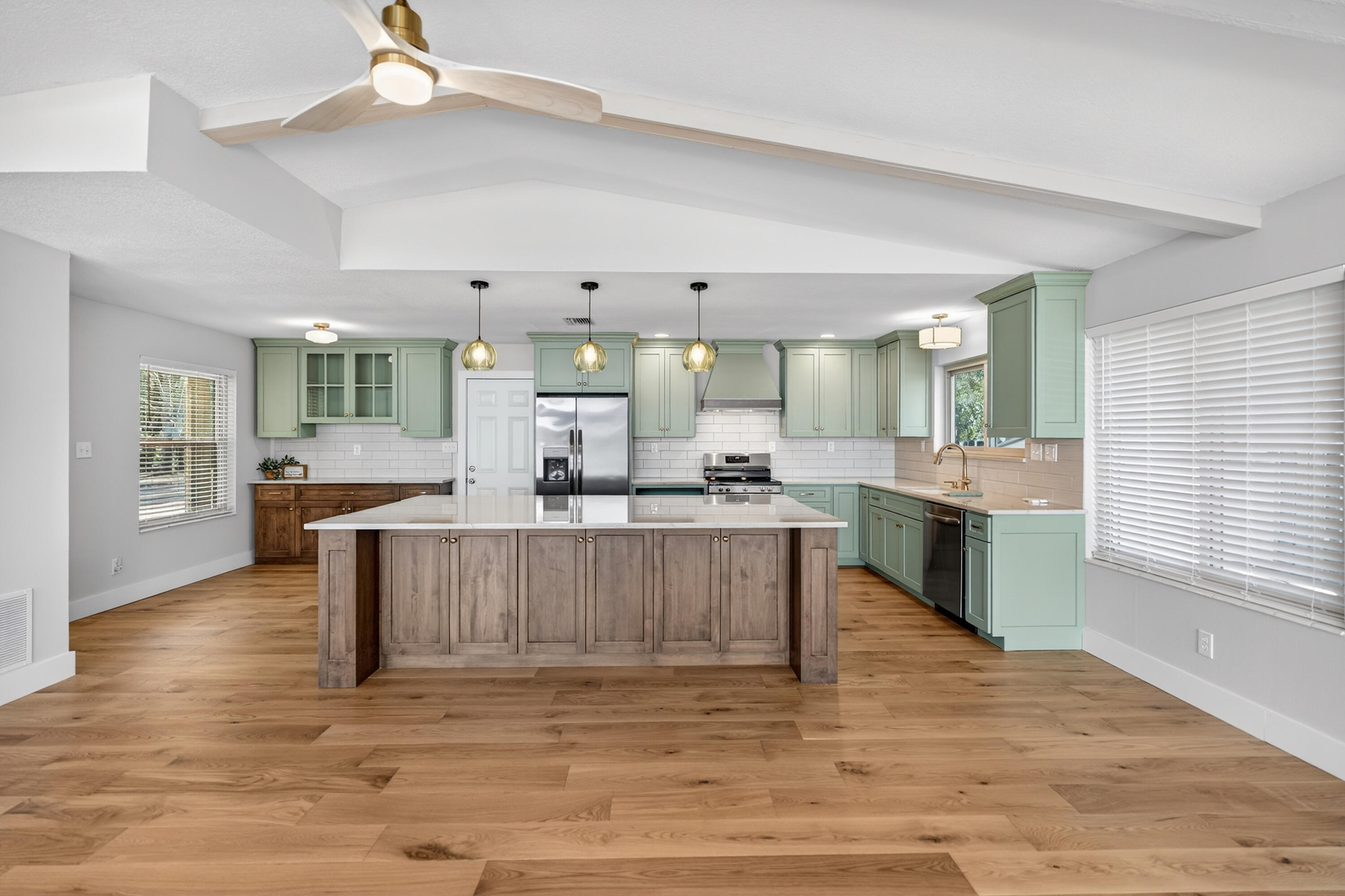 LAKE PIPPIN - Residential