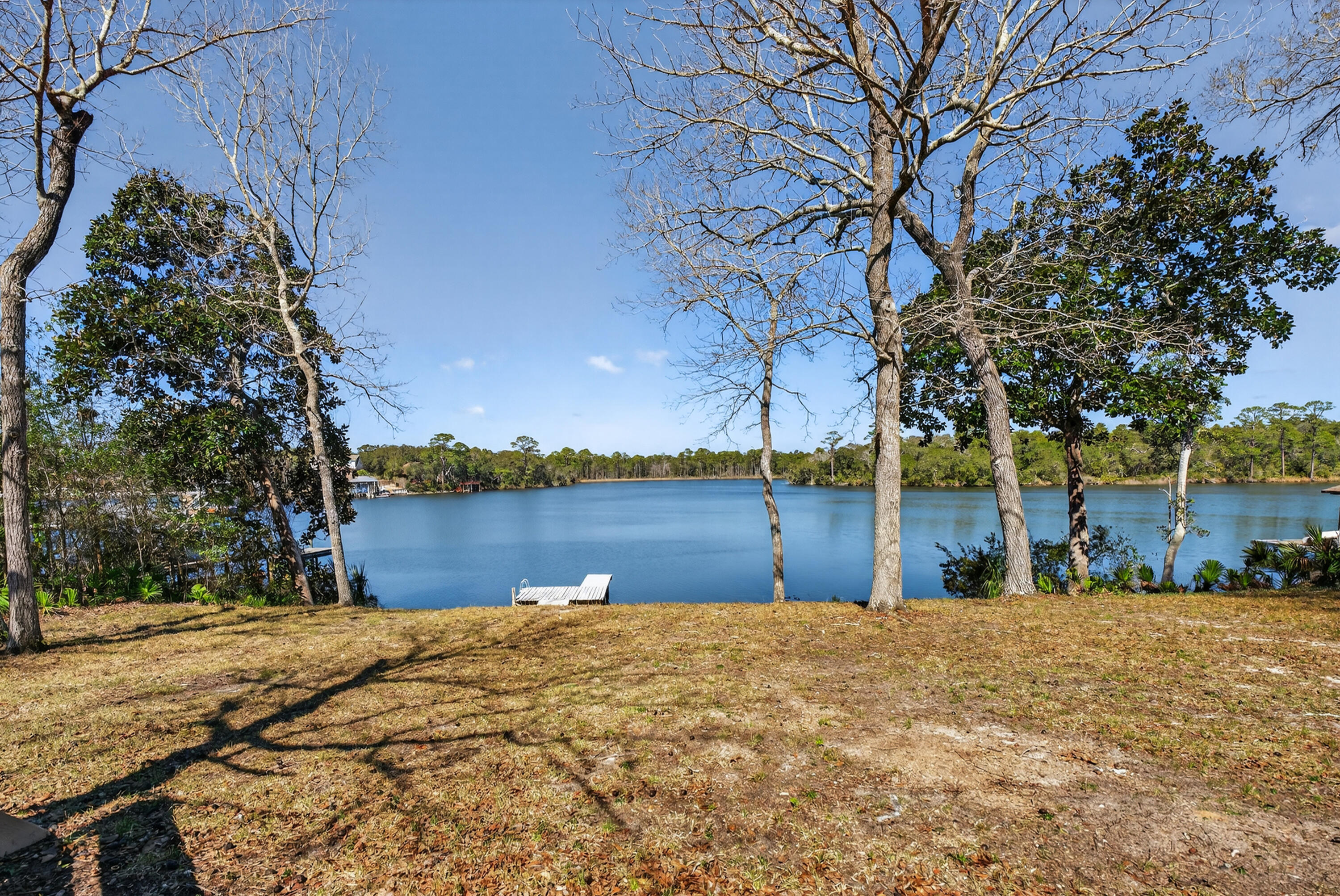 LAKE PIPPIN - Residential