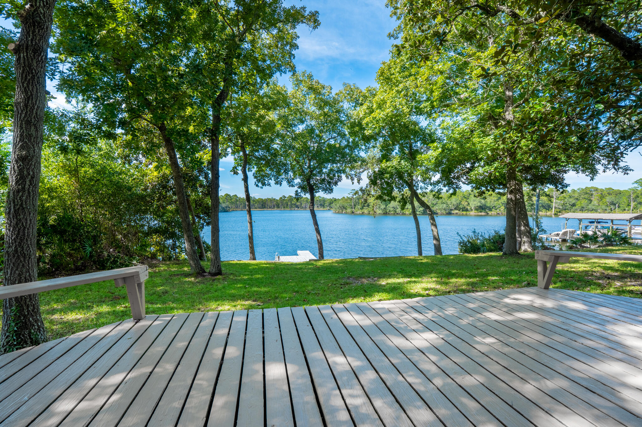 LAKE PIPPIN - Residential