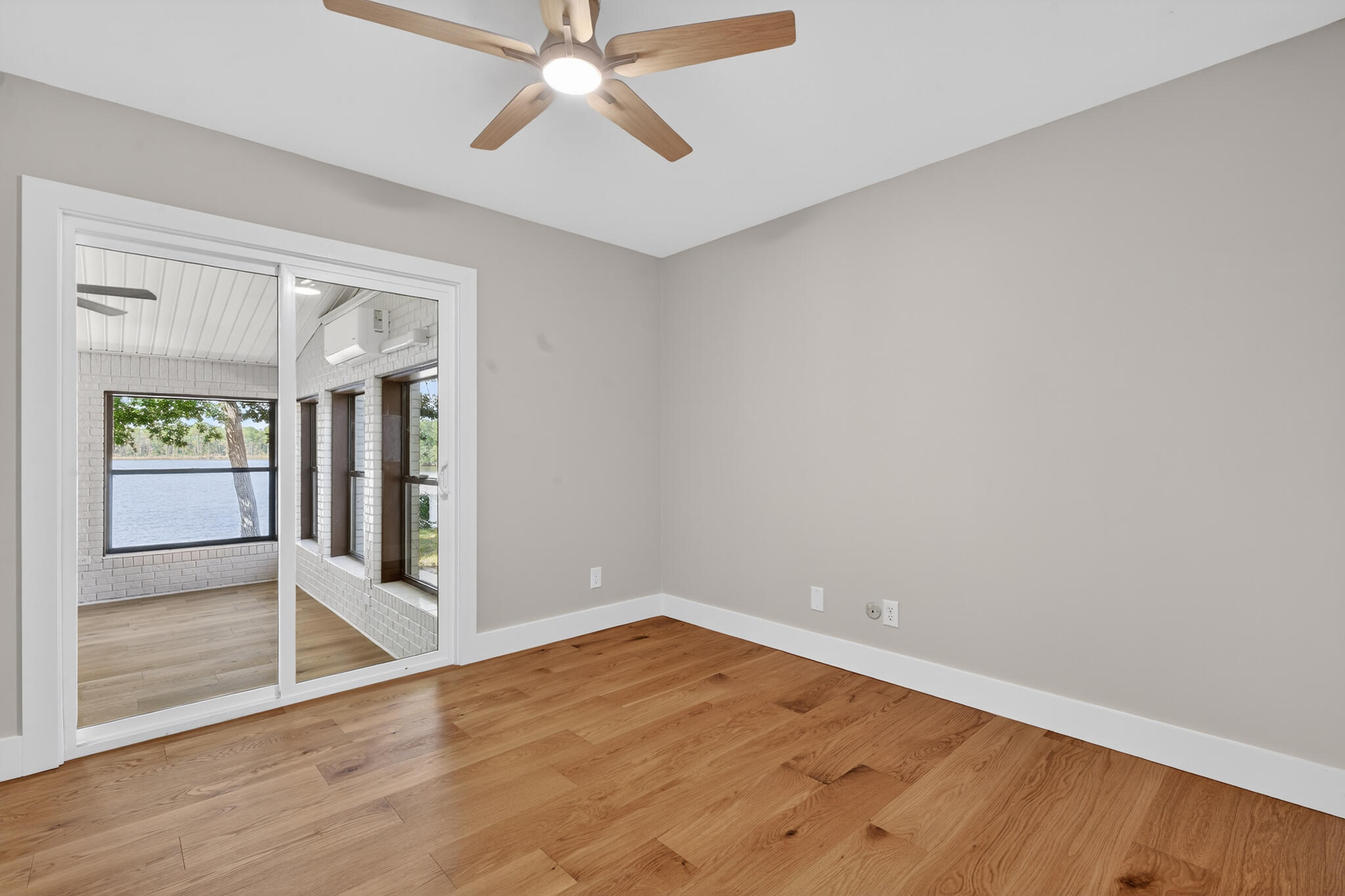 LAKE PIPPIN - Residential