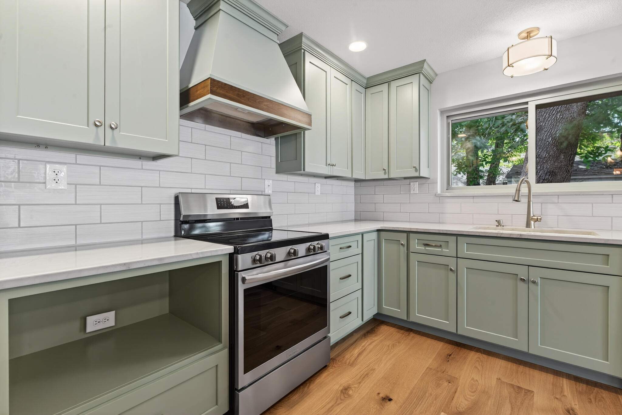 LAKE PIPPIN - Residential