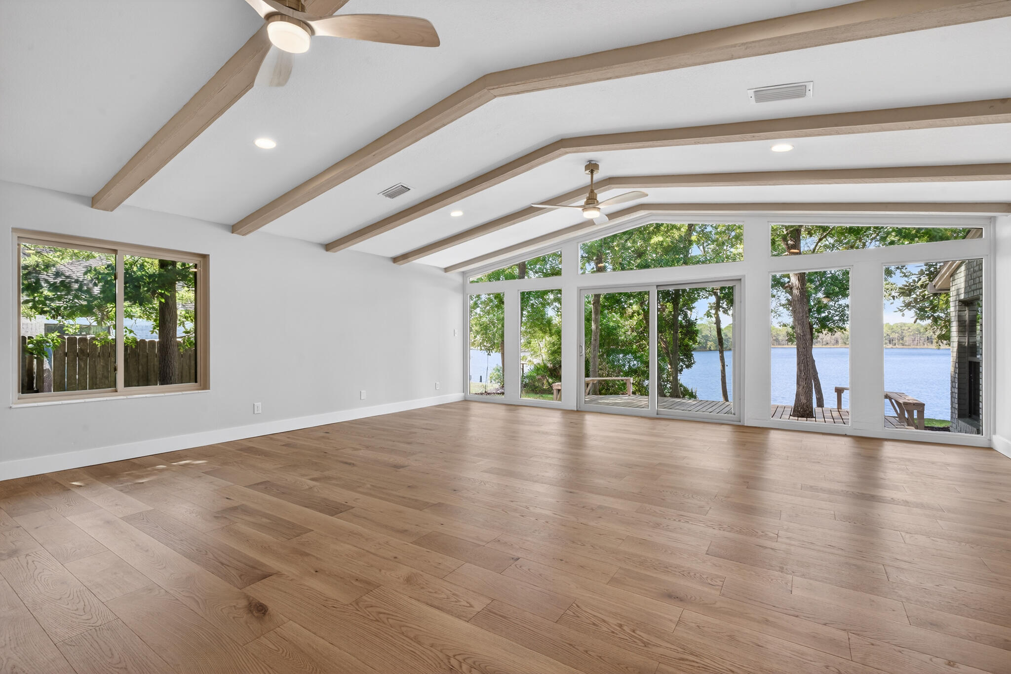 LAKE PIPPIN - Residential