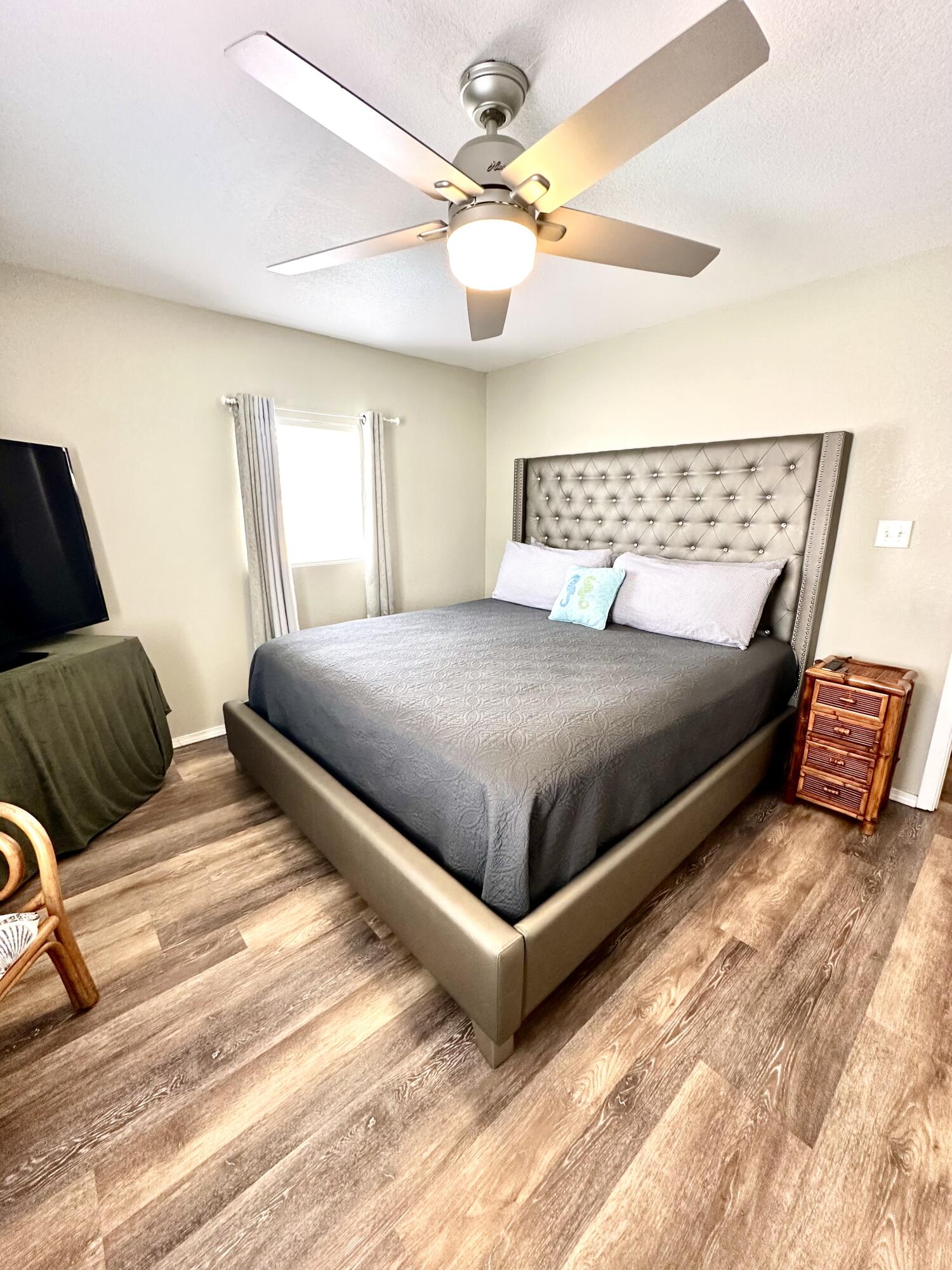 TROPICAL ISLE CONDO - Residential